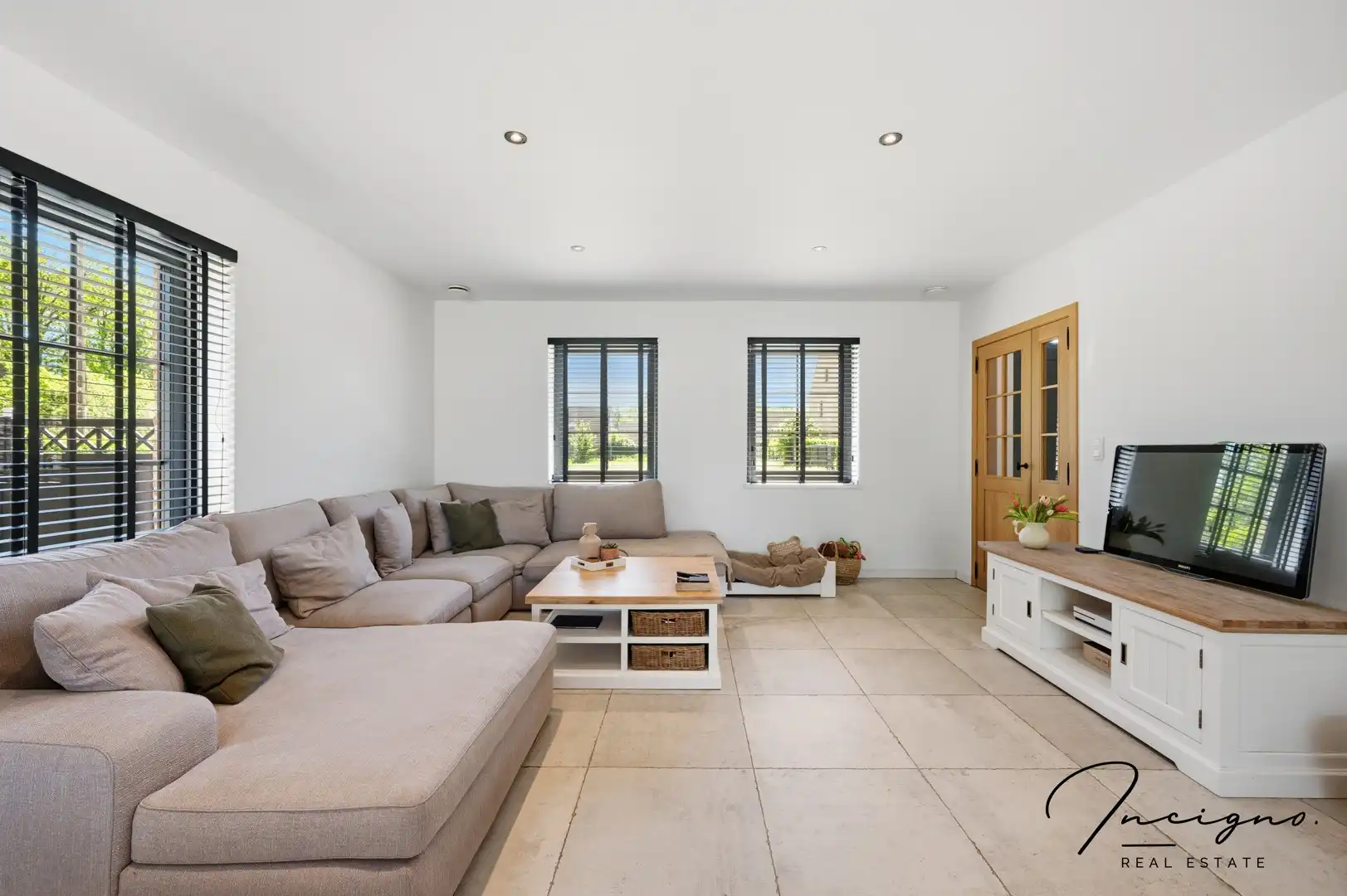 Recente stijlvolle BEN woning op een perceel van +- 15a foto 6