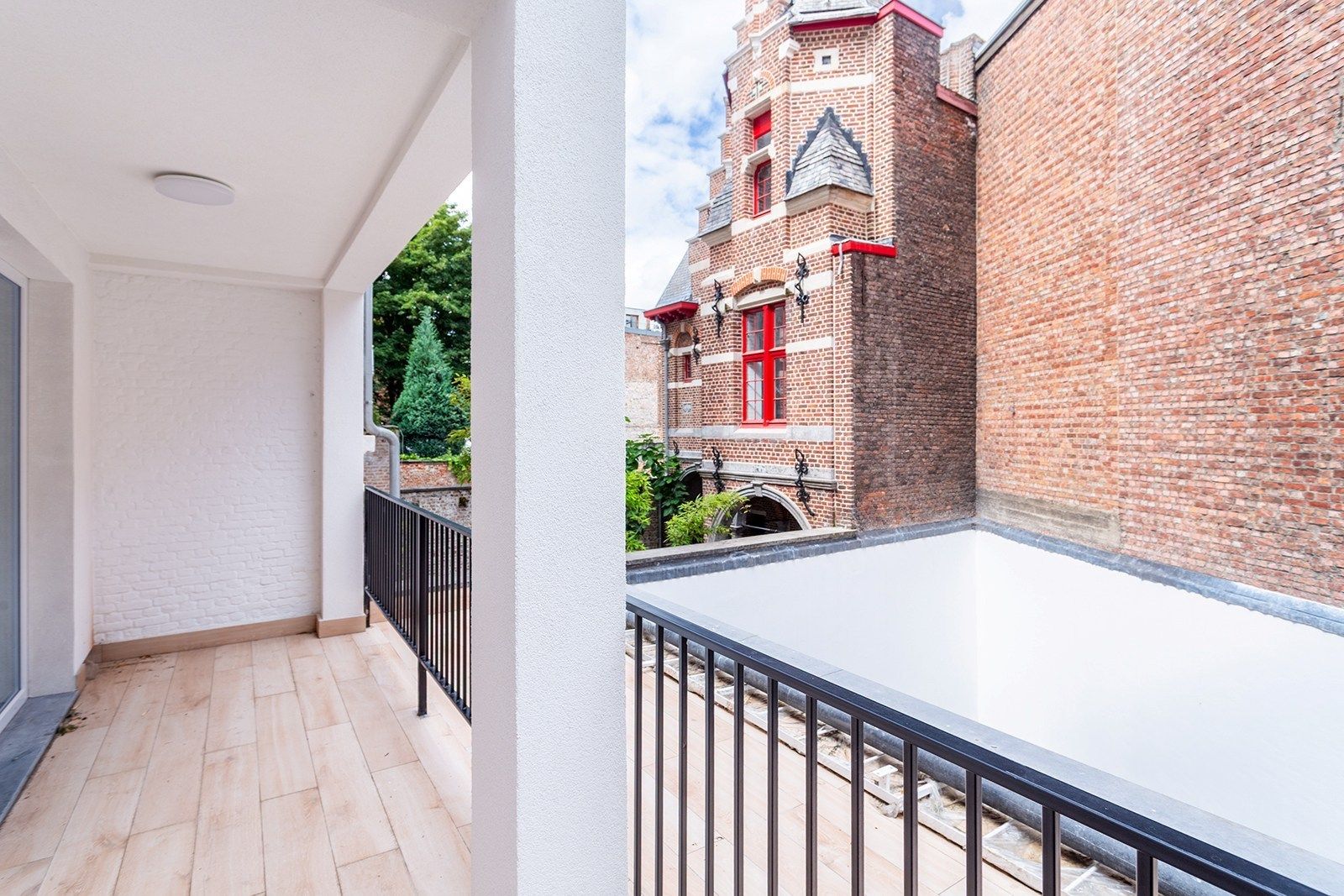 Luxueuze renovatie met tuin op toploctie foto 15