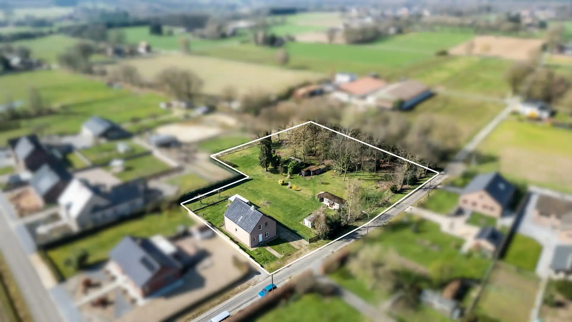 Idylisch en rustig gelegen woning op 39a 14ca in Opoeteren foto 2