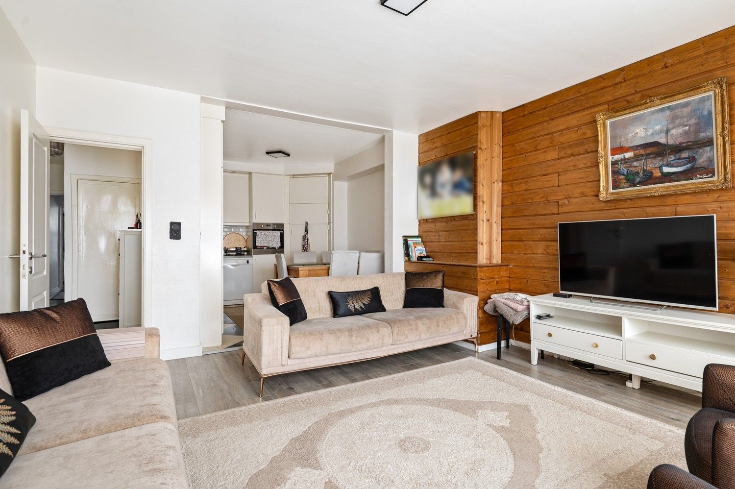 Instapklaar lichtrijk appartement met 2 slaapkamers te Deurne foto {{pictureIndex}}