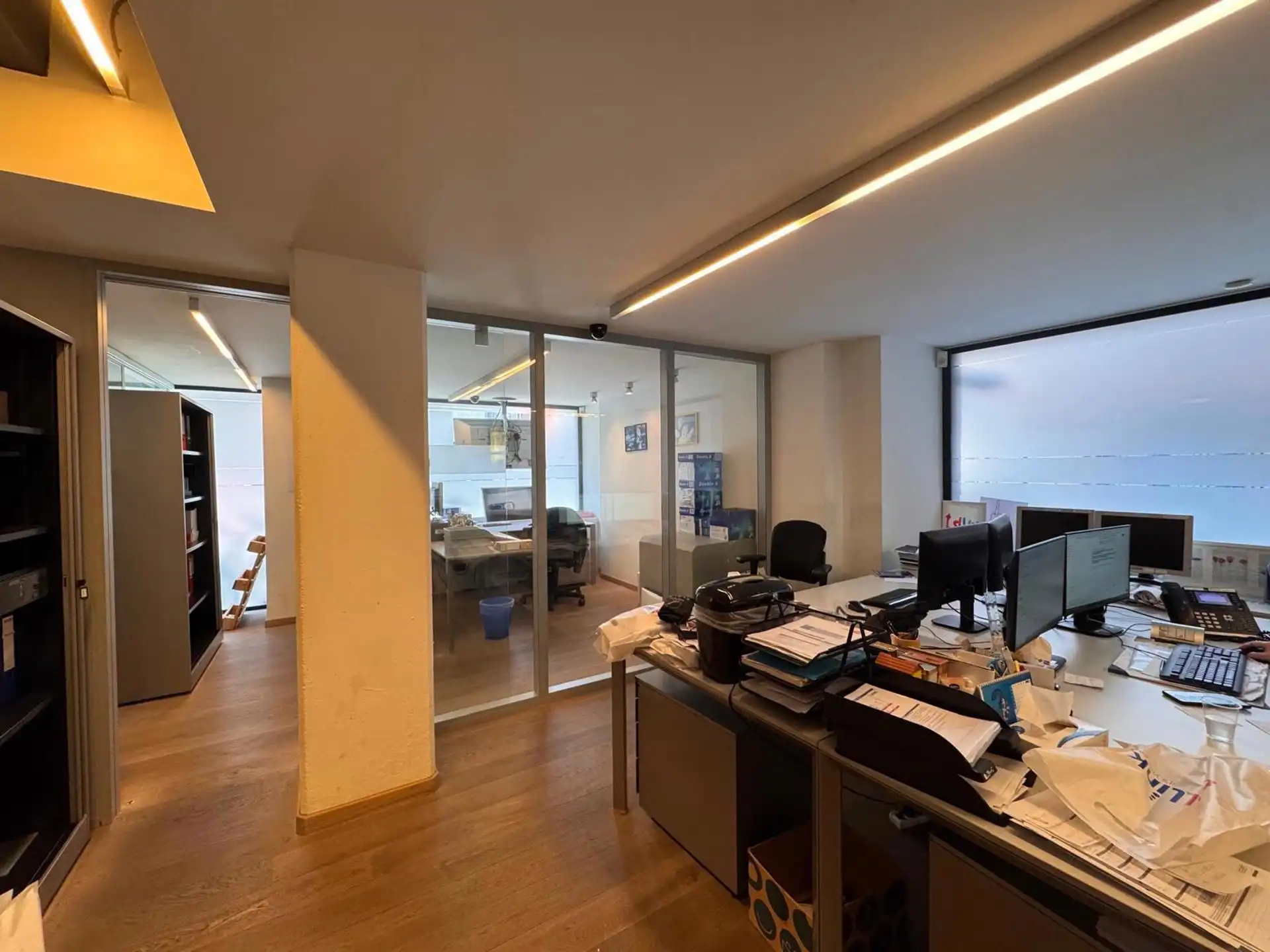 Kantoor met kelder te koop in het hart van de diamantwijk foto 7