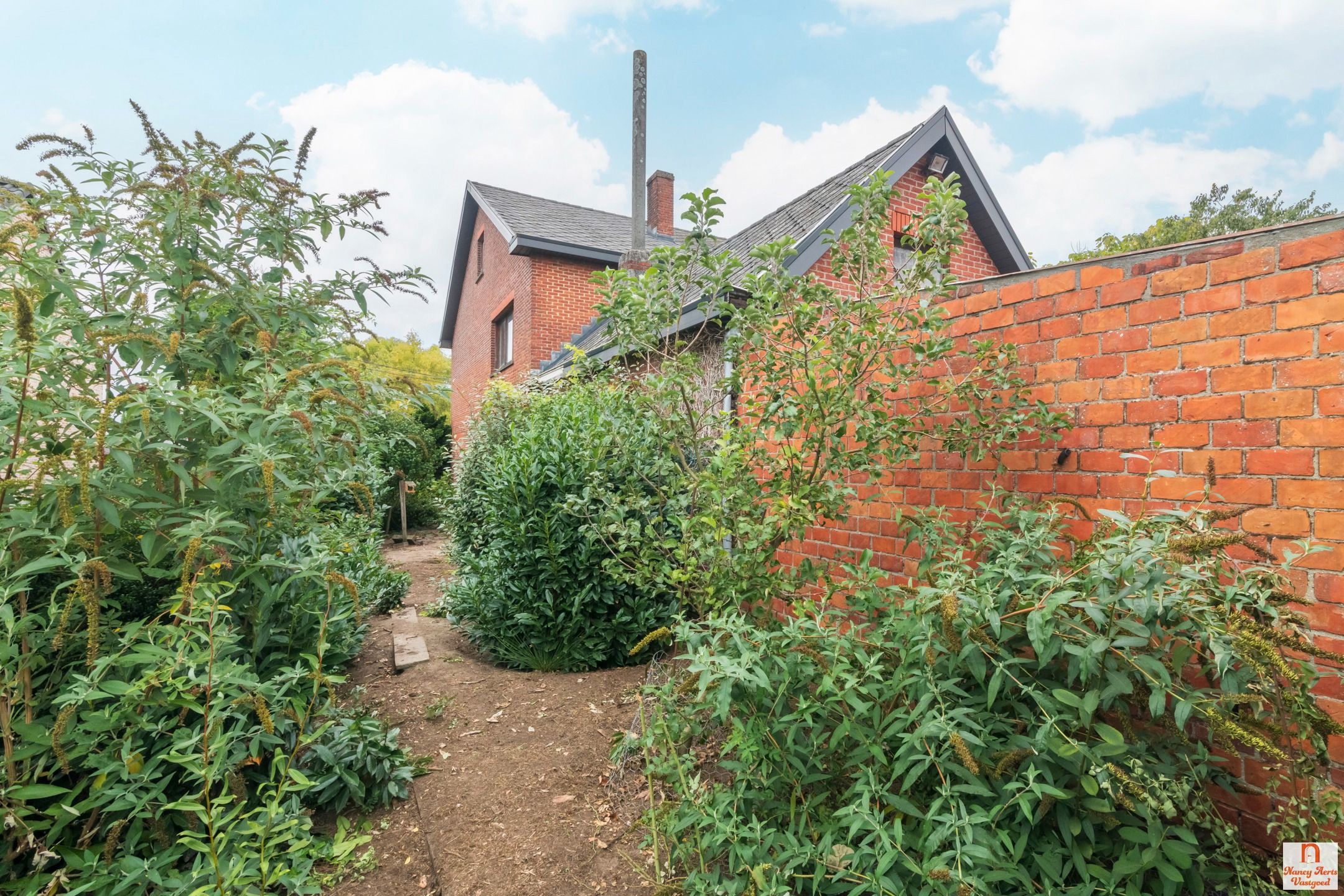 Ruime woning met 4 slaapkamers en uitbreidingsmogelijkheden foto 49