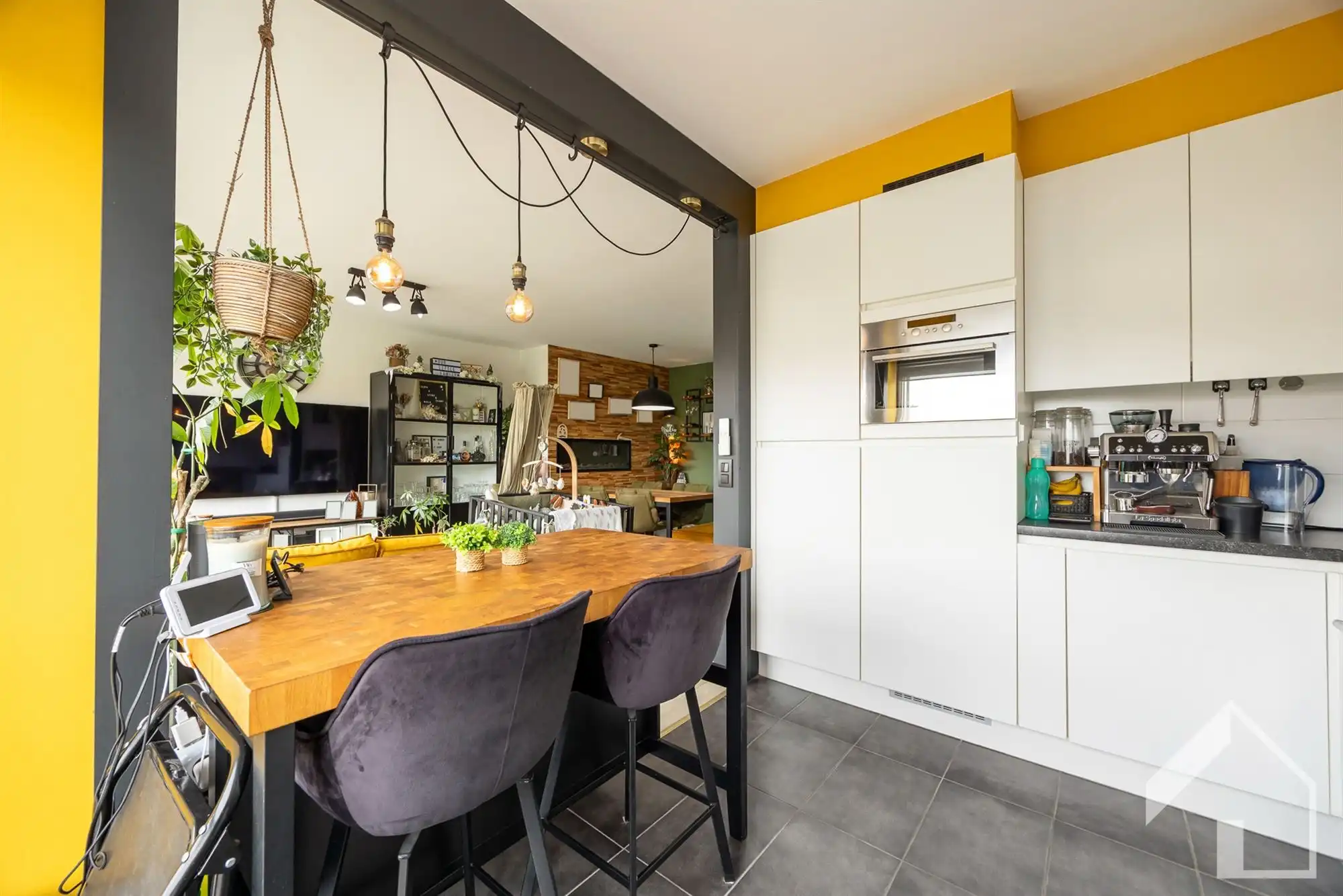 Instapklaar appartement met zwembad! foto 7