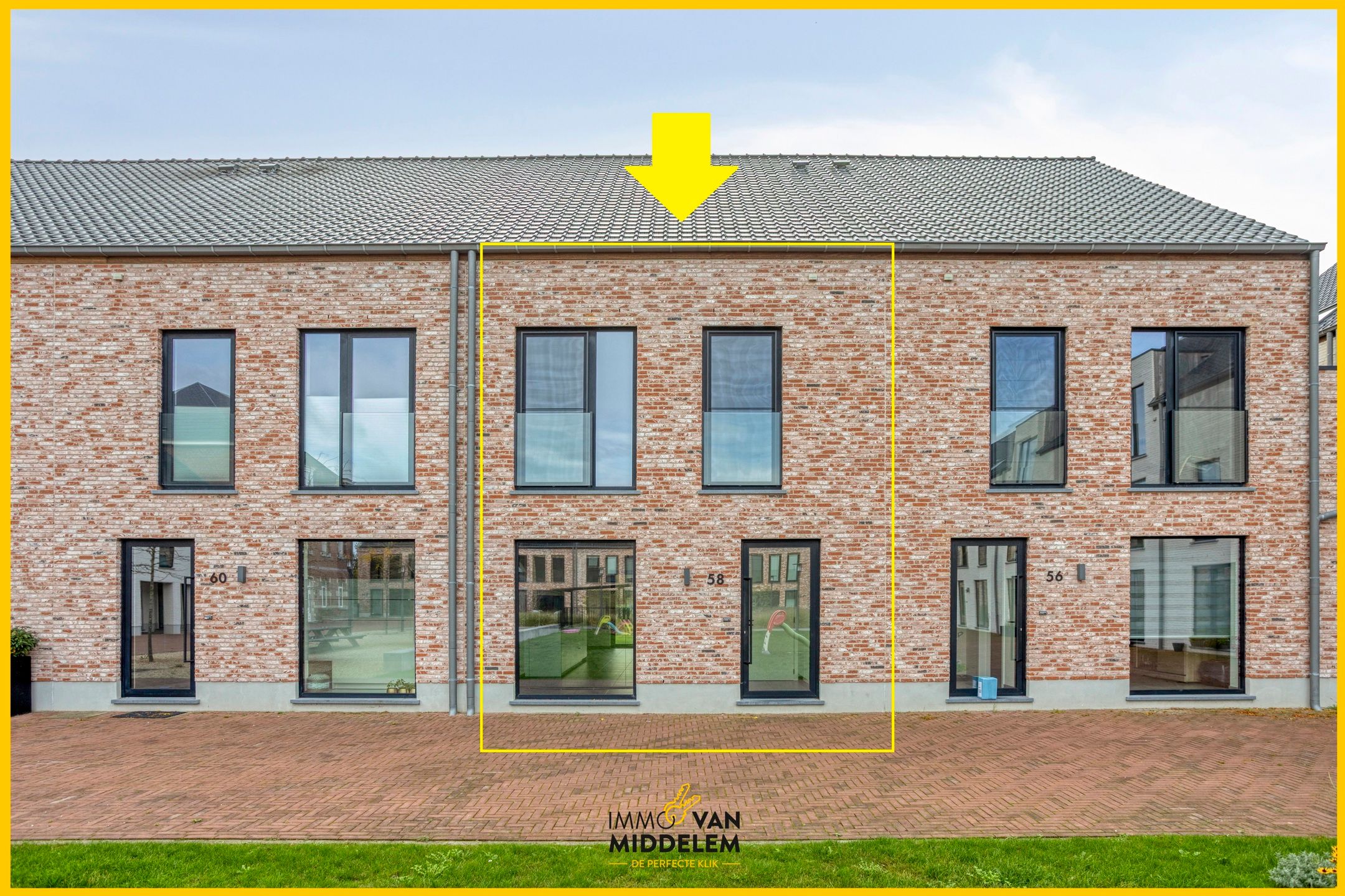 LICHTRIJKE BEN-WONING MET TERRAS EN PRACHTIG UITZICHT foto {{pictureIndex}}