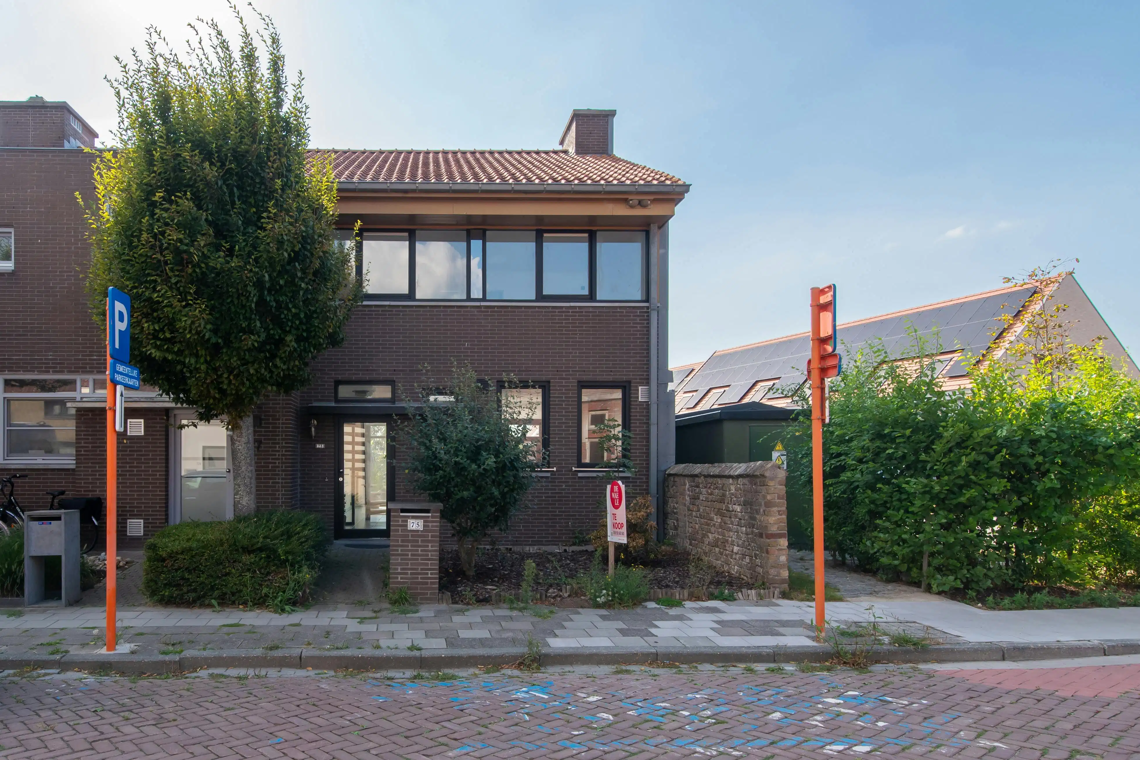 Lichtrijke woning met zonnige tuin te Stene - Oostende foto {{pictureIndex}}