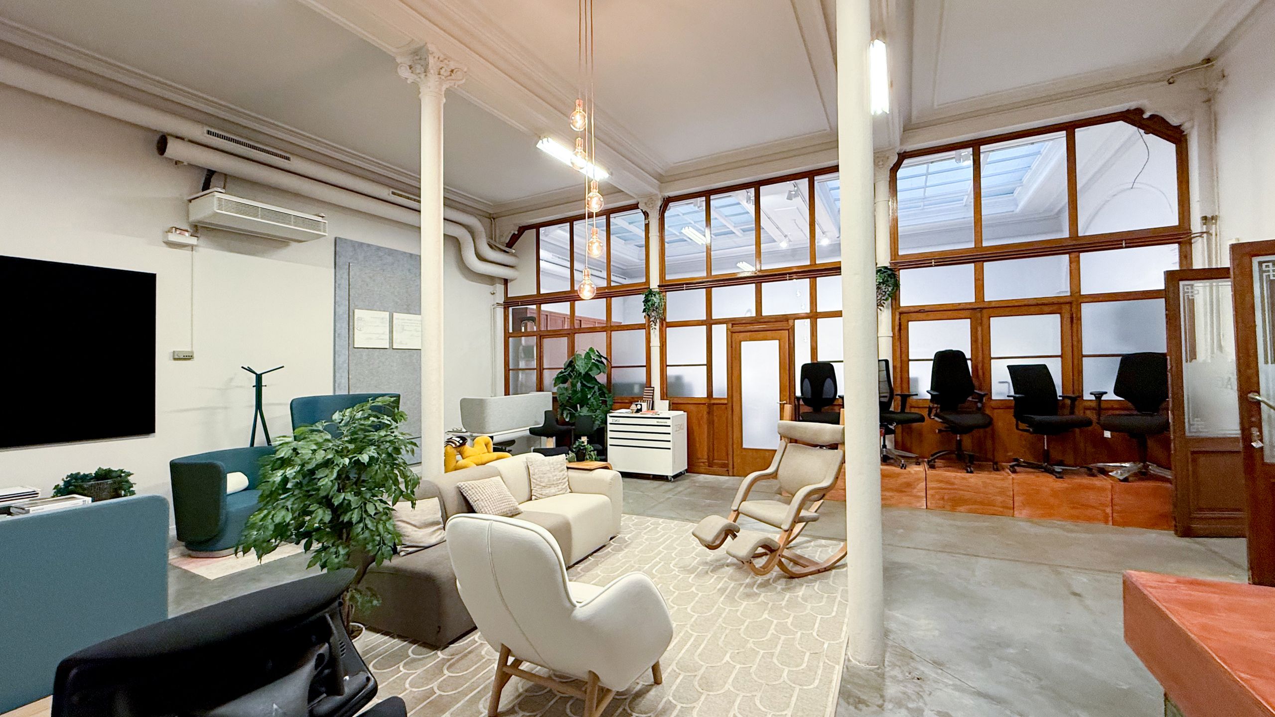 authentieke showroom - atelier op top locatie op Eilandje foto 5