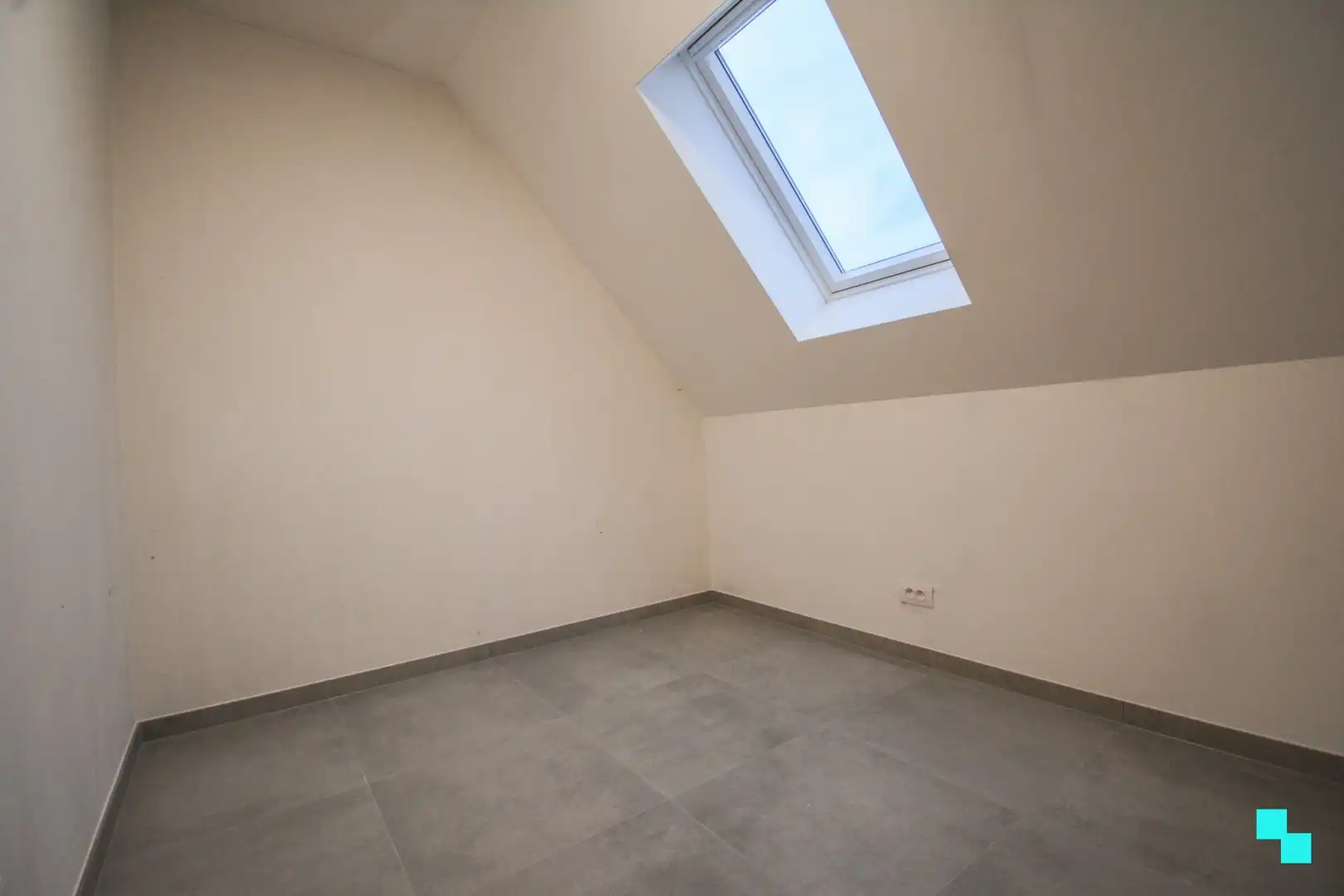 Nieuwbouwappartement via budgethuren te Houthulst foto 12