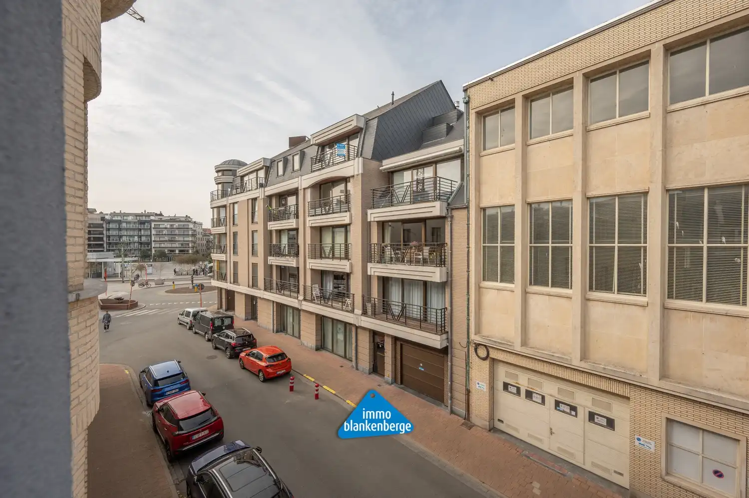 Volledig gerenoveerd duplexappartement nabij het Stationsplein en de Zeedijk foto 12