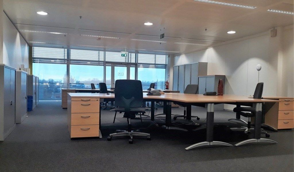 Kantoorruimte met dienstverlening in Lier foto 13