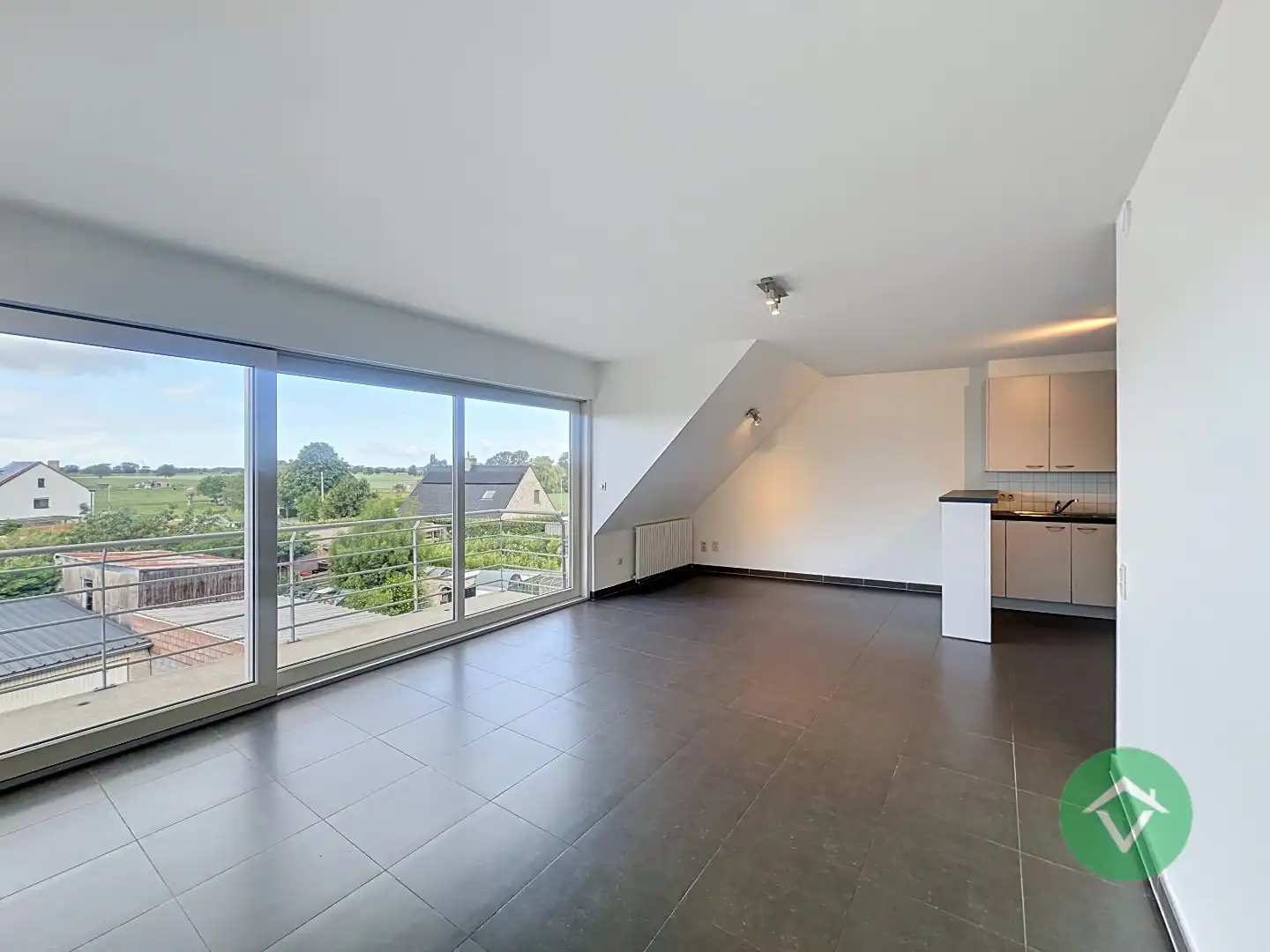 Geïnstalleerd en lichtrijk appartement met twee slaapkamers te Moere, Gistel foto 6
