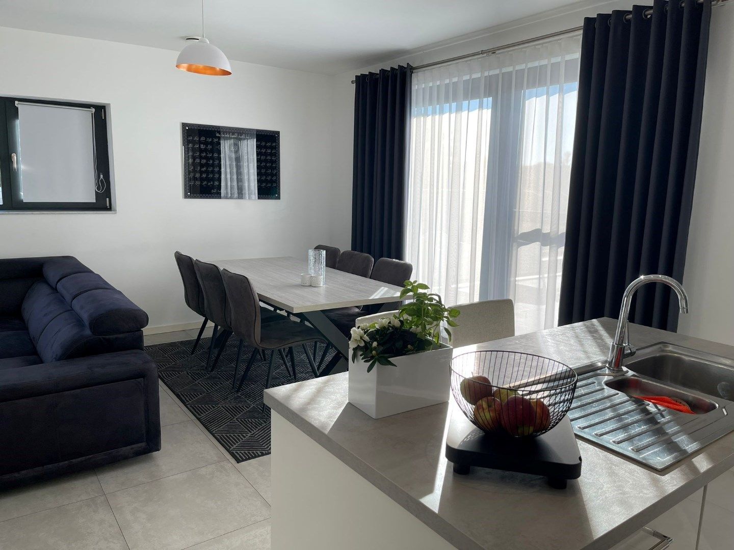 Moderne duplex van 130m² met 3 slaapkamers en parking te Dilsen foto 10