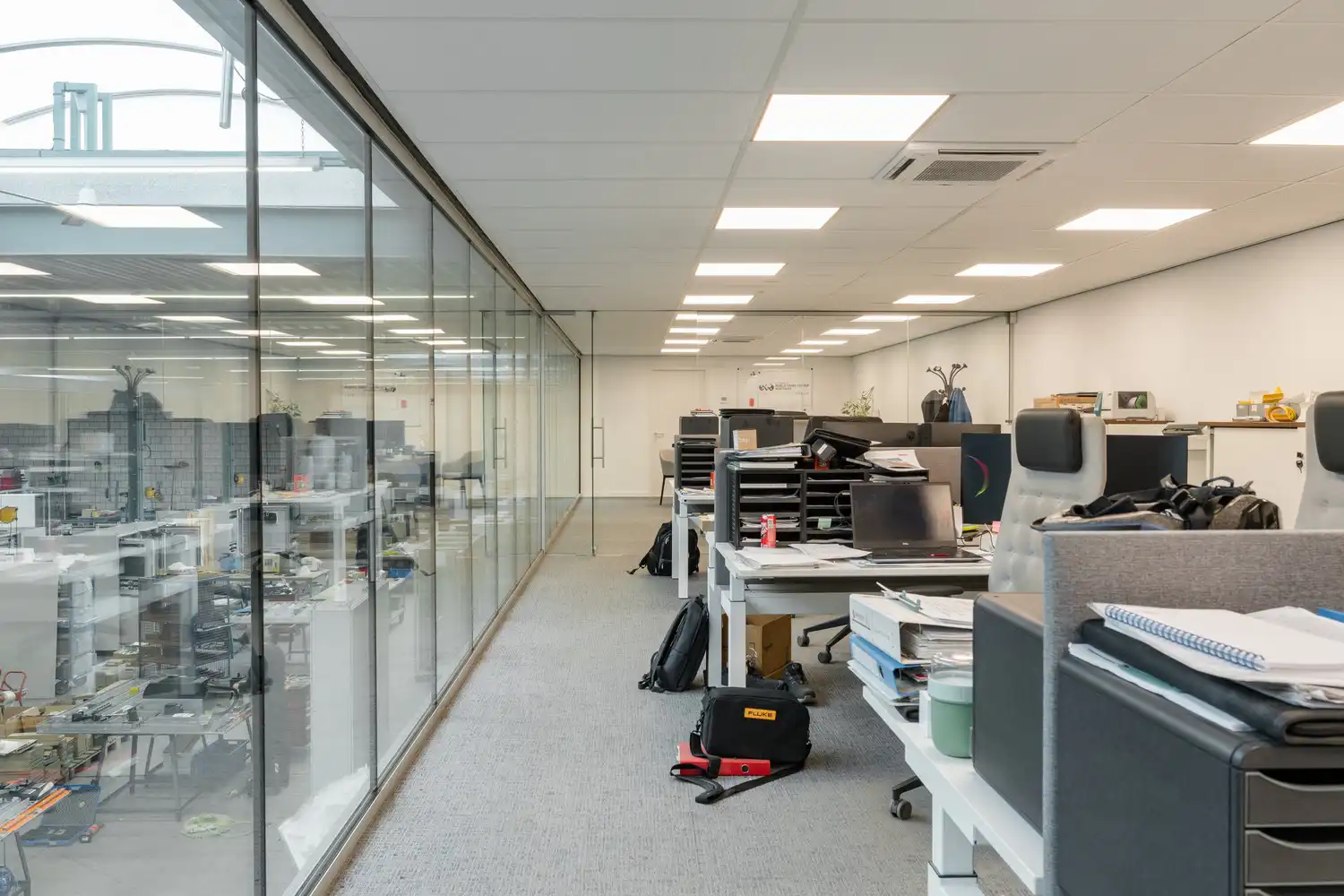 BEDRIJFSPAND MET CONCIERGEWONING foto 106