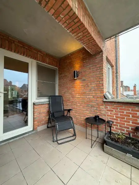 Gerenoveerd appartement op toplocatie nabij station en ziekenhuis (campus Temse) foto 17