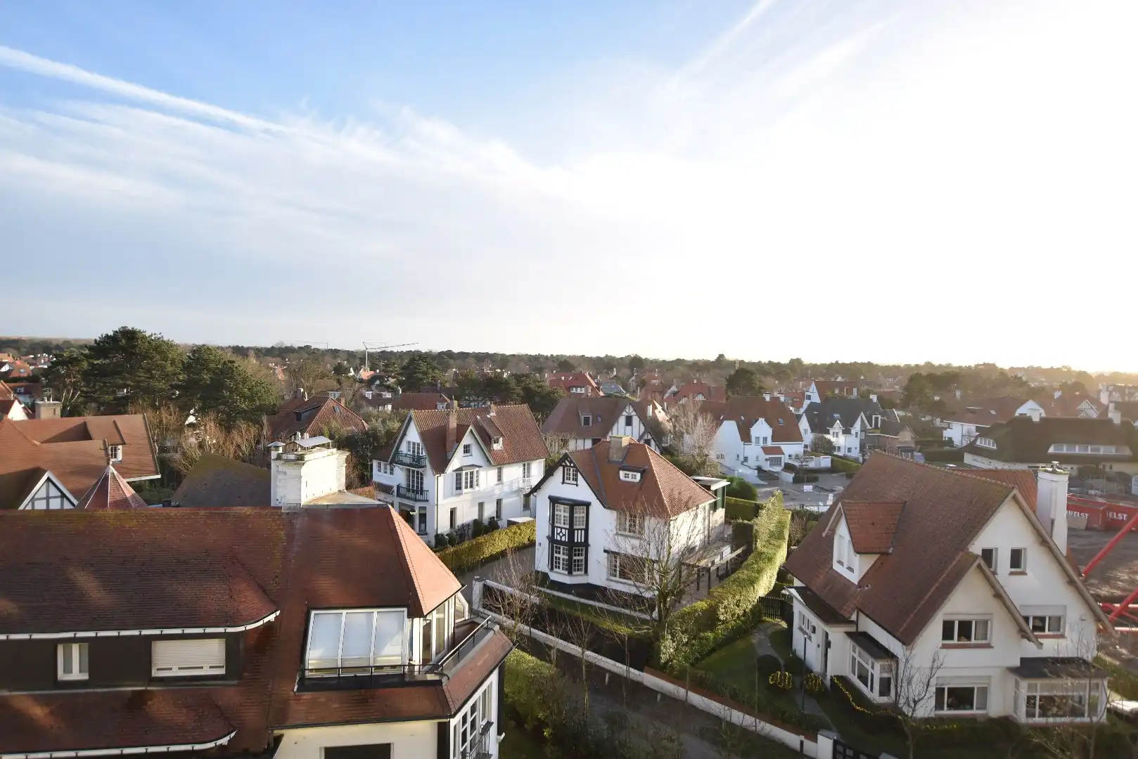 Gemeubeld appartement op de vijfde verdieping gelegen in hartje Zoute op enkele passen van het Albertplein en de zee foto 8