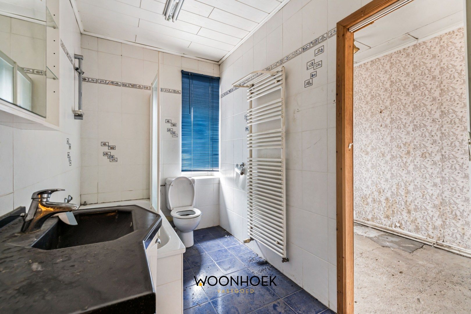 Ruime, te renoveren woning met diverse mogelijkheden foto 14