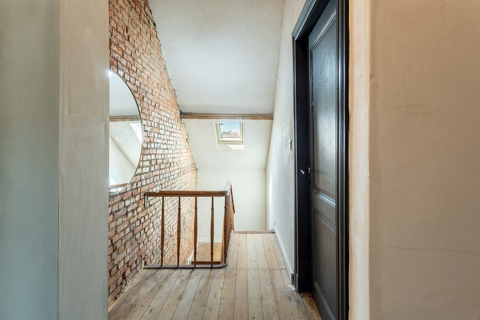 Charmant duplex appartement in authentiek gebouw foto 16