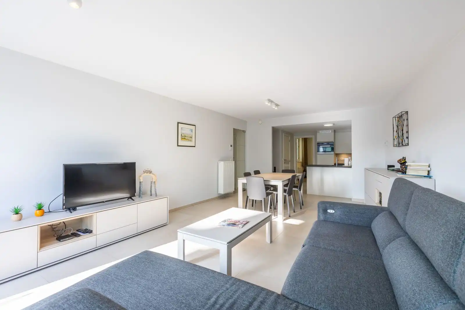 Prachtig appartement met 2 slpk en zonnig terras in jonge residentie foto 4