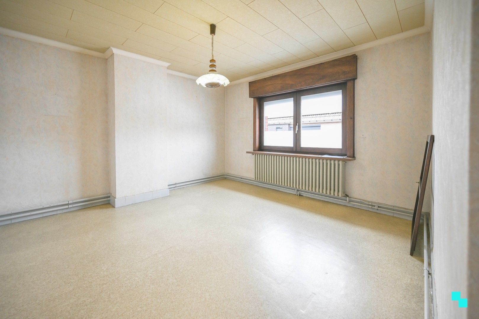 Ruime woning met garage in het centrum van Meulebeke foto 23