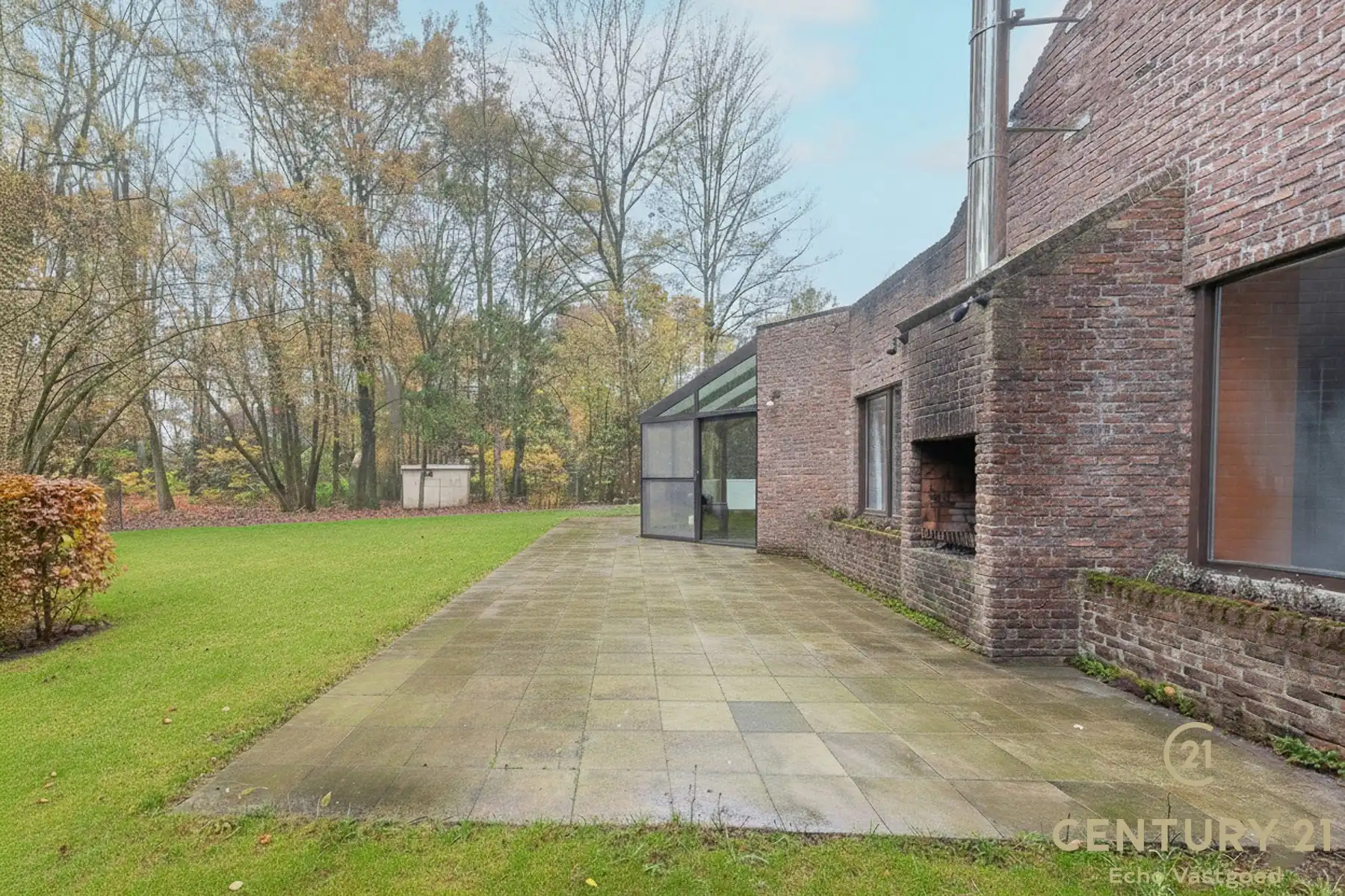 Ruime, unieke villa op royaal perceel in villawijk De Lint. foto 13