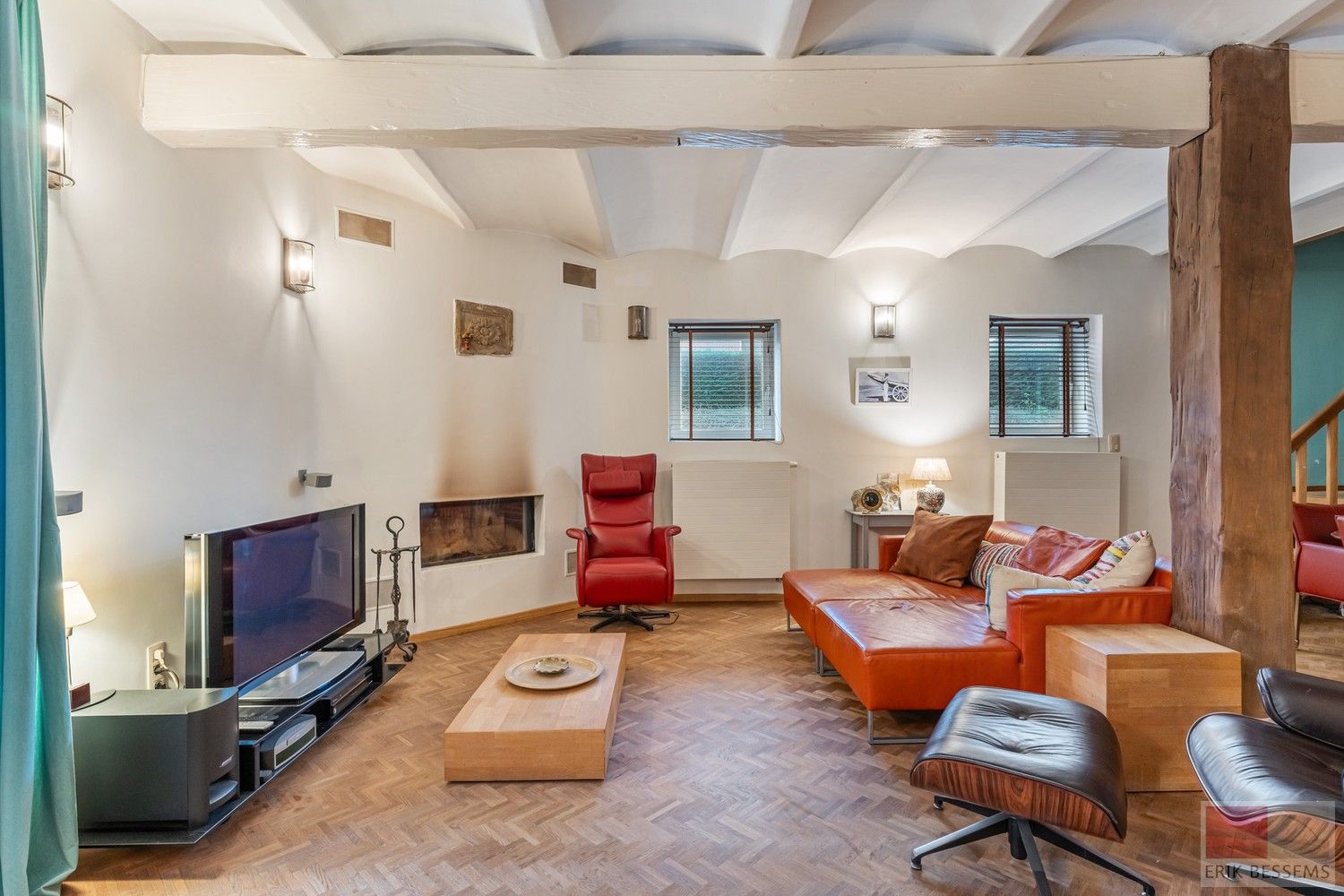 Prachtige gezinswoning met historie, 3 slaapkamers, royale badkamer en een super gezellige woonkamer met een woonoppervlakte van ca. 150m² foto 5