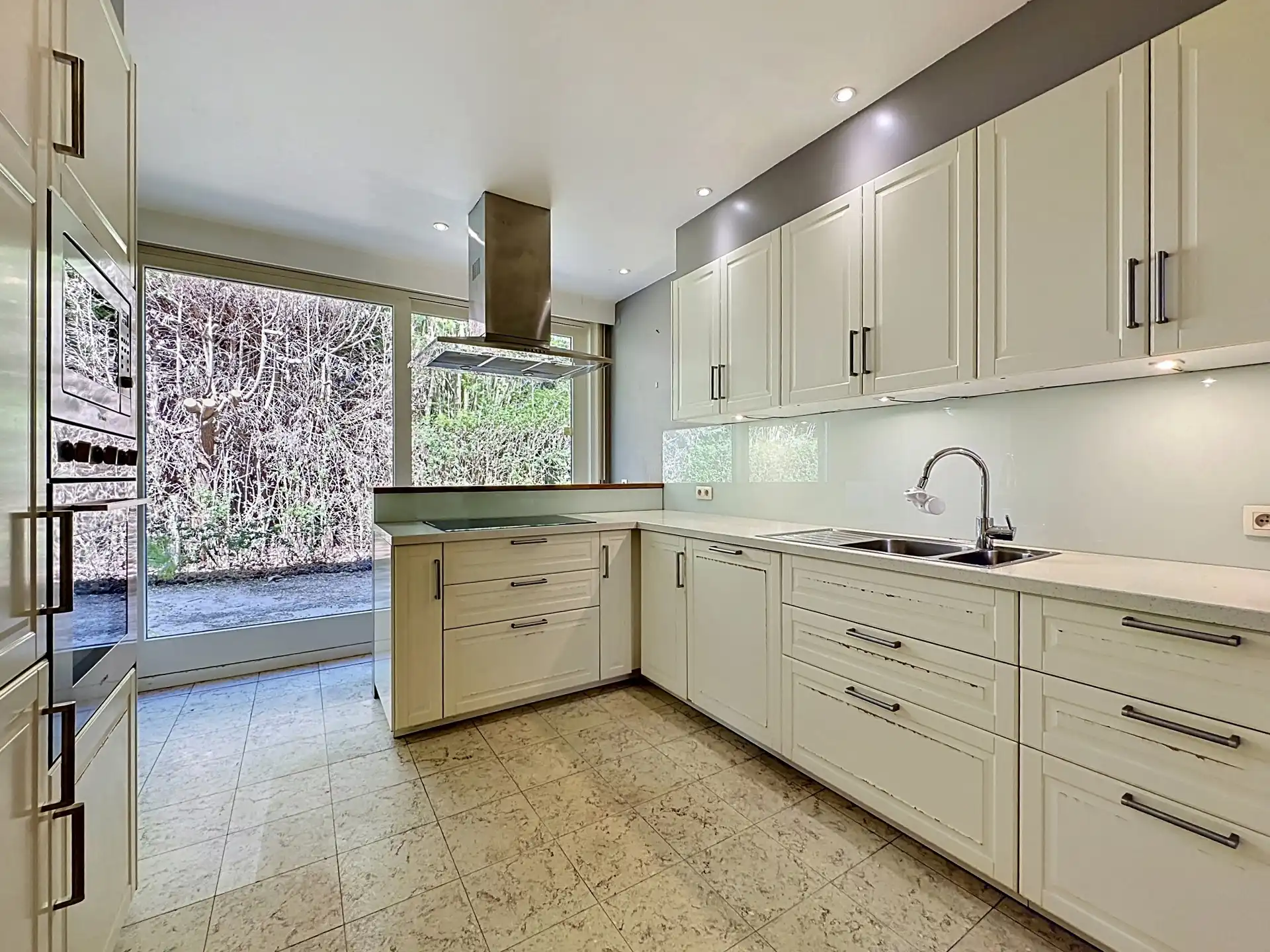 VILLA MET CHARME - DISCREET GELEGEN MET PRIVATIEVE WEG foto 7