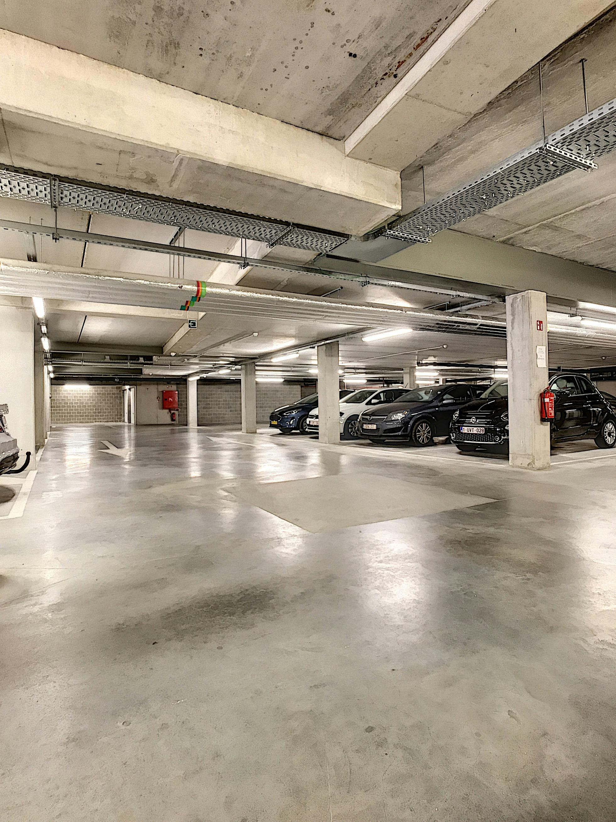 Parkeerplaats te koop Hendrik Brugmansstraat 0/P1 - 8000 Brugge