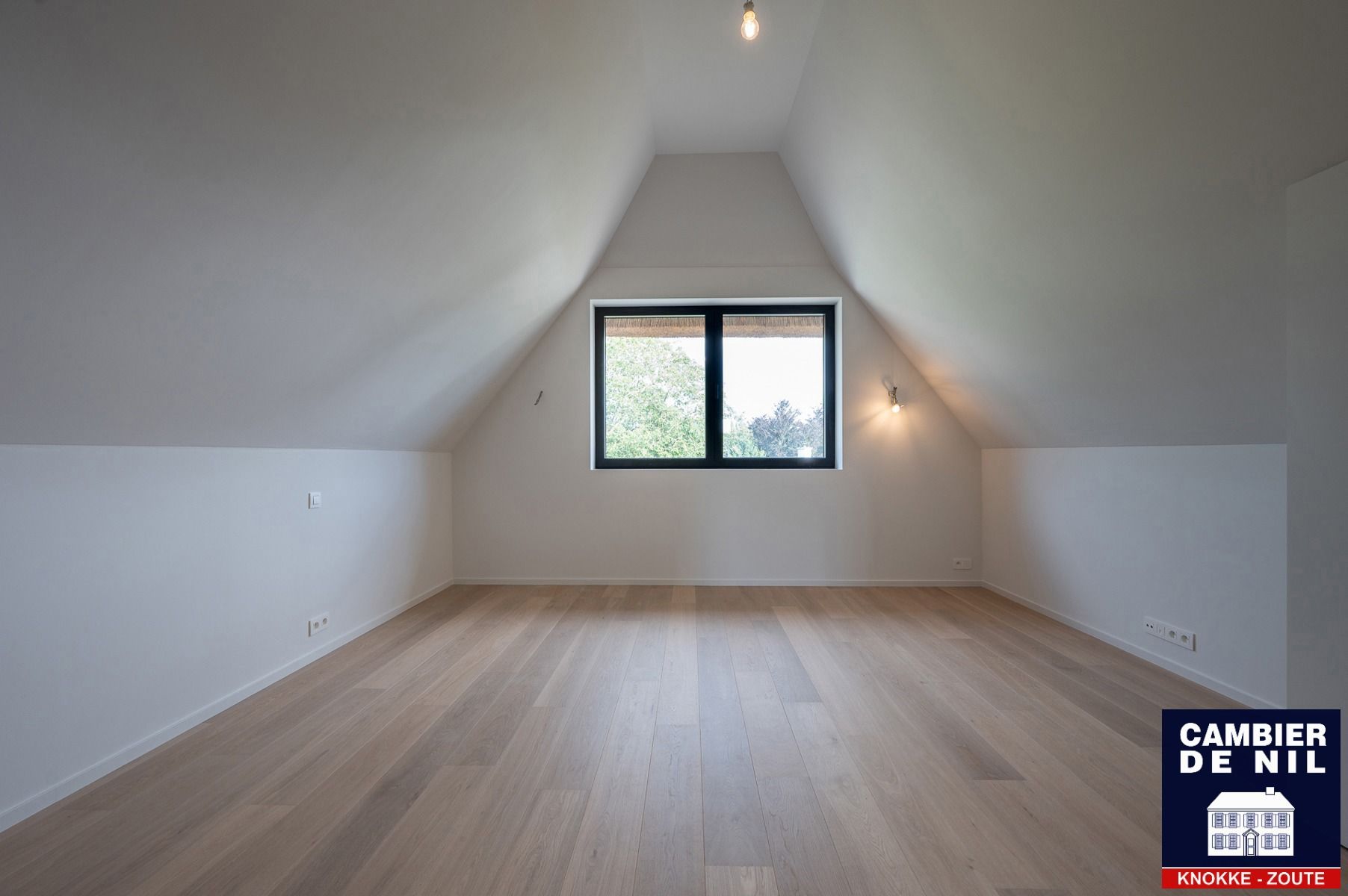 Alleenstaande energiezuinig en uitzonderlijk afgewerkte nieuwbouwvilla foto 17