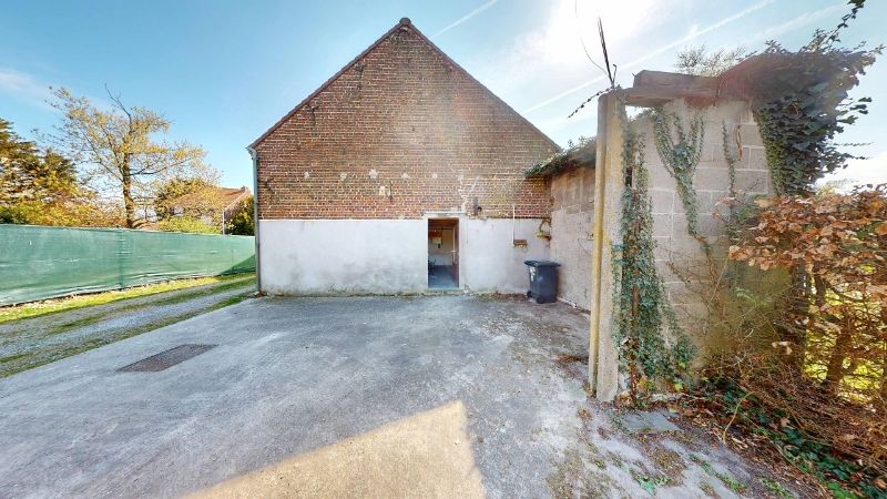 Woning van 180m² op 4a30ca met 2 slaapkamers en mogelijkheid tot bijkopen 24 are foto 3