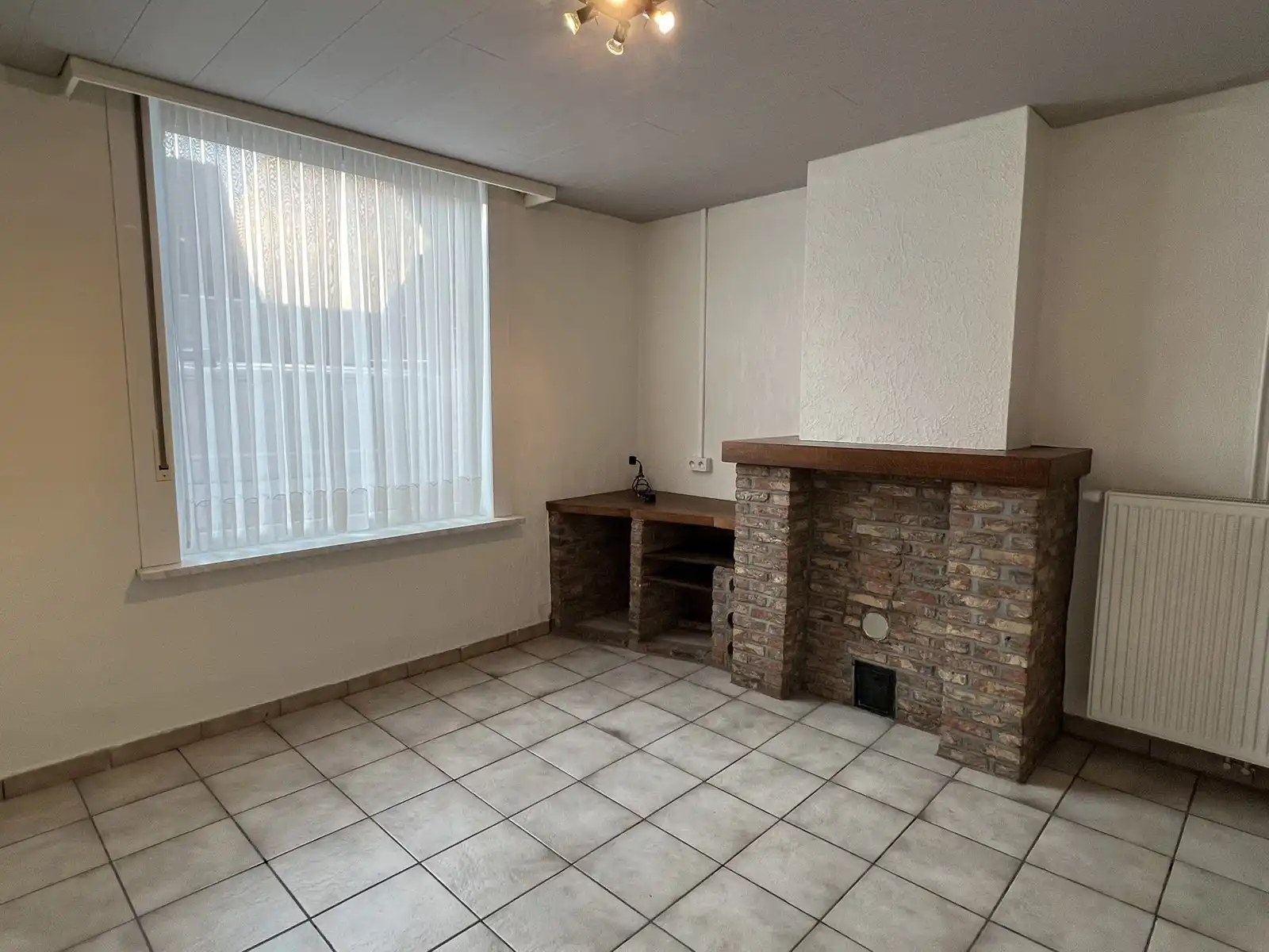 Verzorgde rijwoning met diepe tuin foto 7