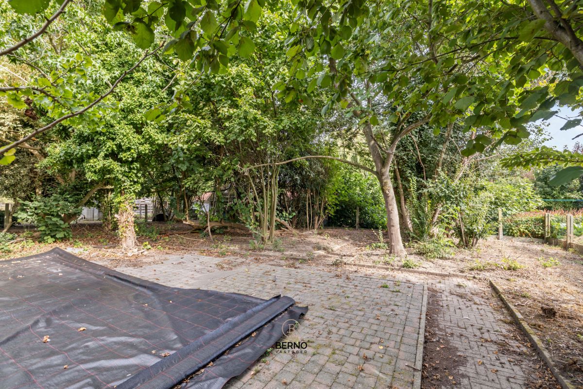 Ruime laagbouwvilla met 5 slaapkamers en 150 m² kelder/garage in Lede foto 16