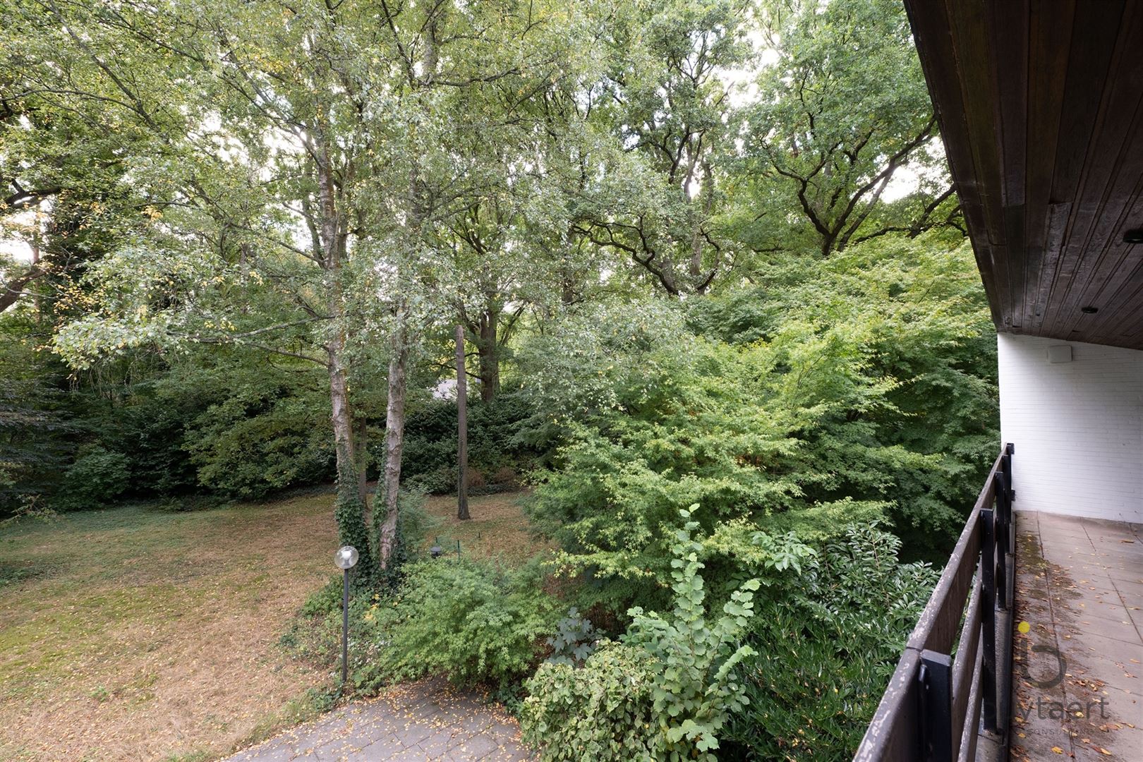 RUIMTE, LICHT ÉN KARAKTER: TE RENOVEREN 70’S VILLA MIDDEN IN HET GROEN! foto 66