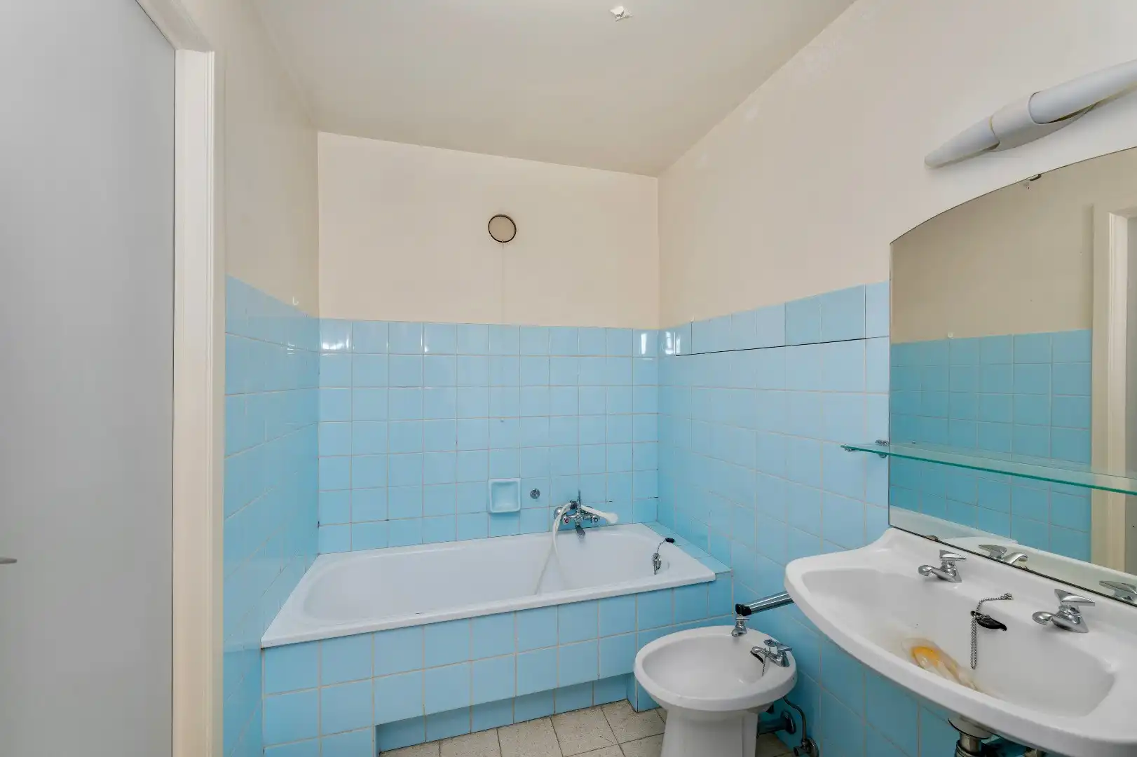 Ruim appartement met frontaal Zeezicht foto 7