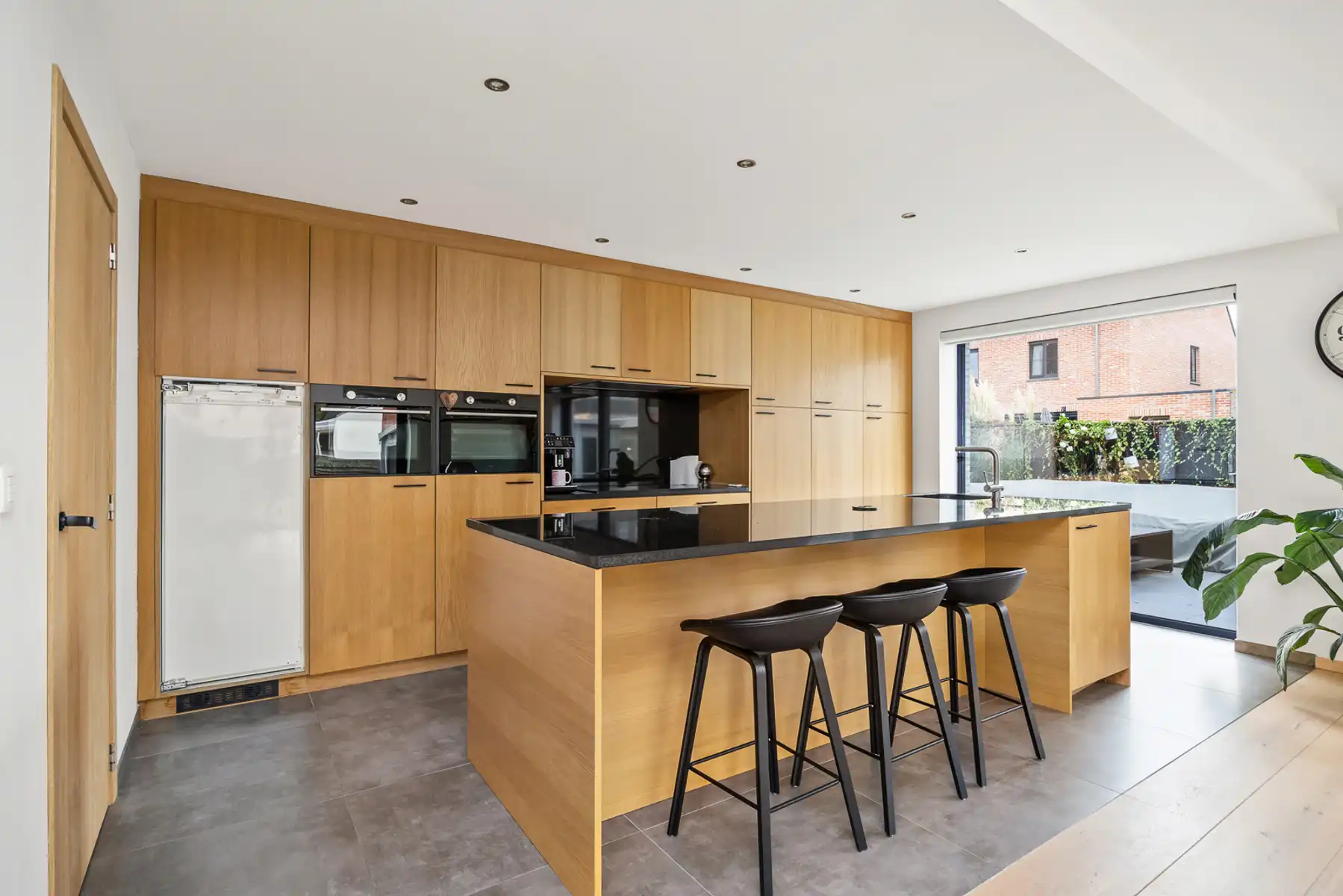 VILLA MET 4 SLAAPKAMERS, 2 BADKAMERS EN KWALITATIEF MAATWERK IN GOOREIND-WUUSTWEZEL TE KOOP foto 12