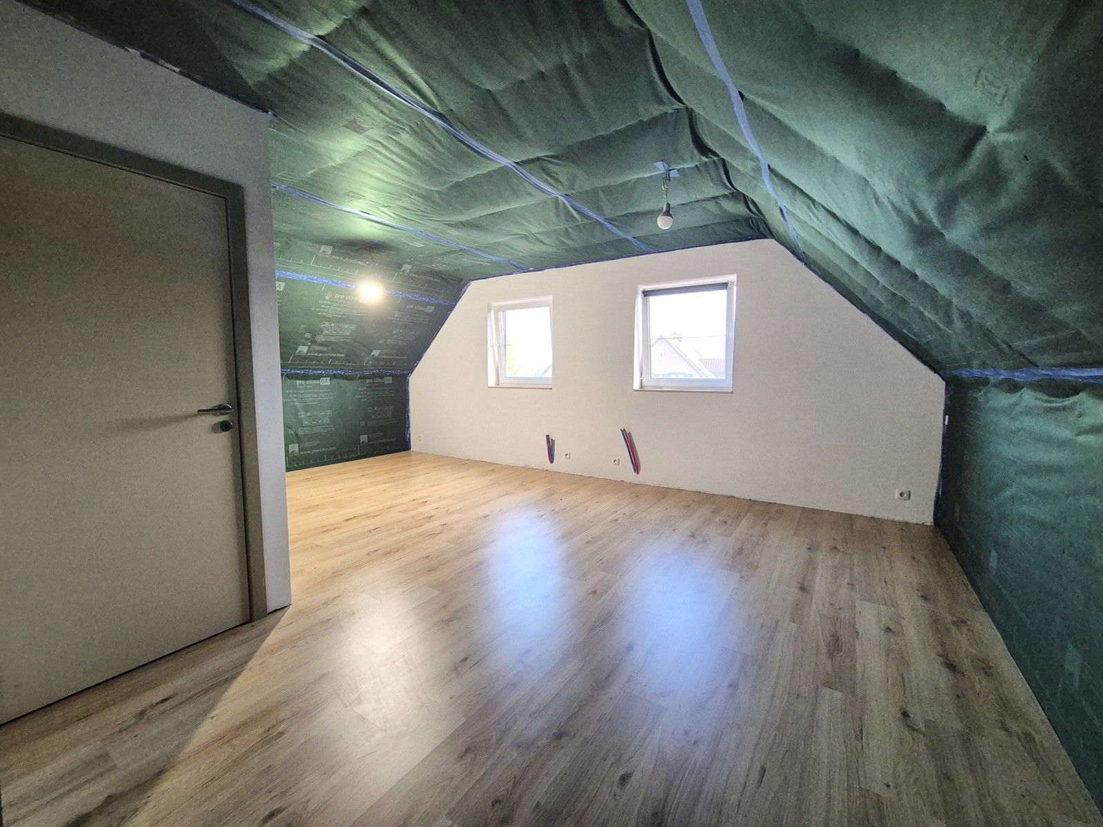 Recente halfopen woning E-peil 15! tot 5 slaapkamers aan 2% foto 25