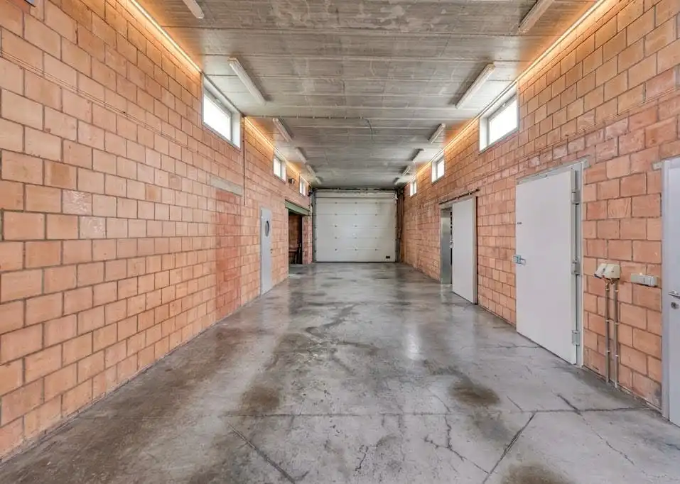 Ruime woning met magazijn (250m²) te koop in Baasrode foto 18