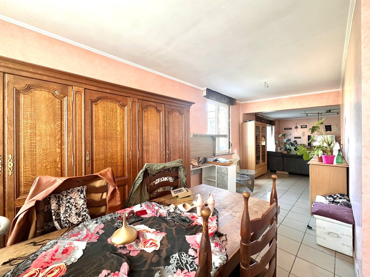 Ruime woning met 4 slaapkamers en tal van mogelijkheden in Riemst foto 3