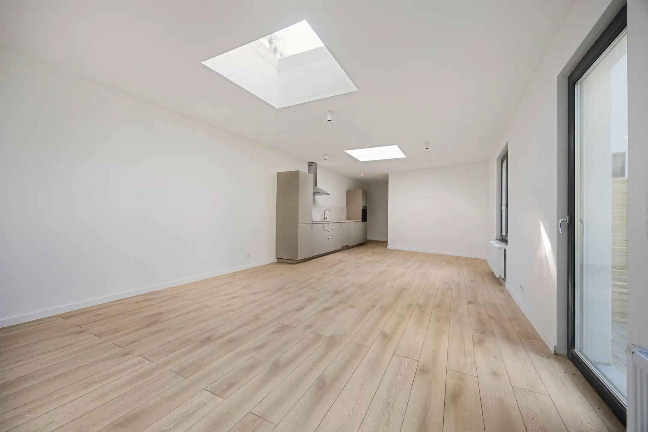 Gerenoveerde woning op centrale ligging te Sint-Joris-Weert foto 6