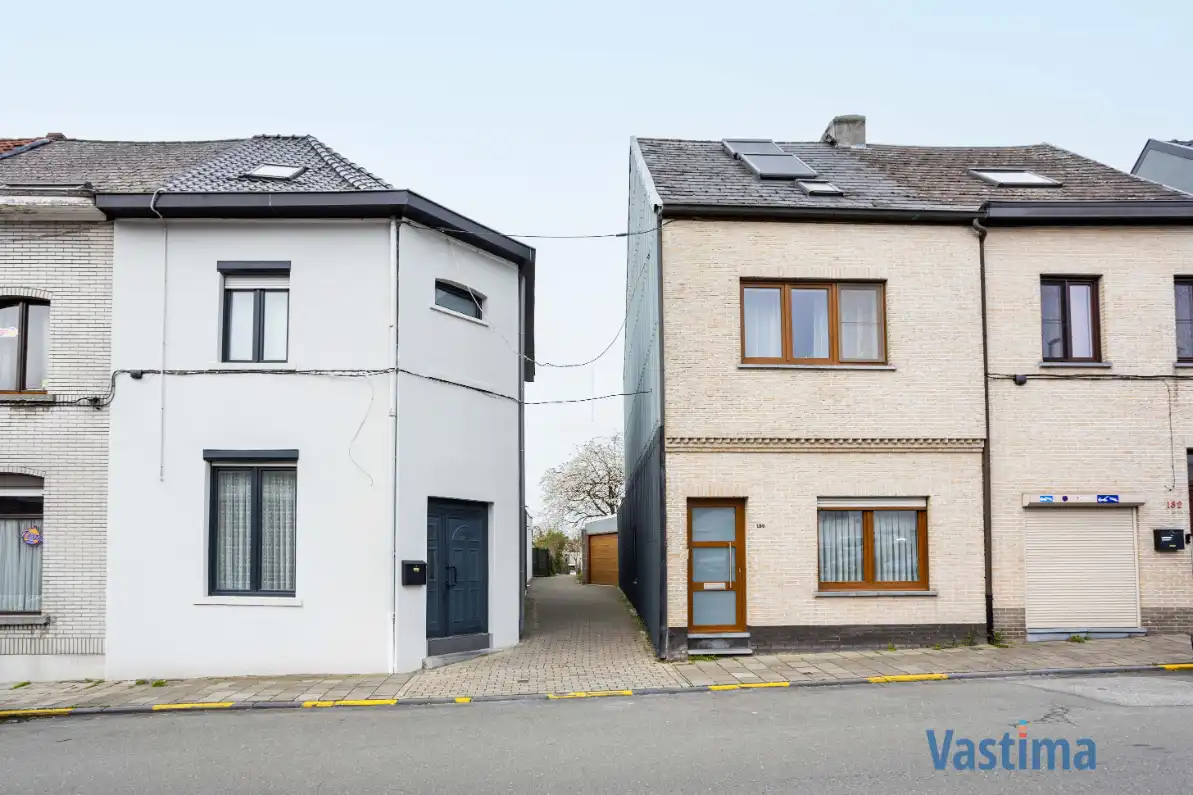 Te renoveren woning met tuin nabij OLV-Ziekenhuis foto 30