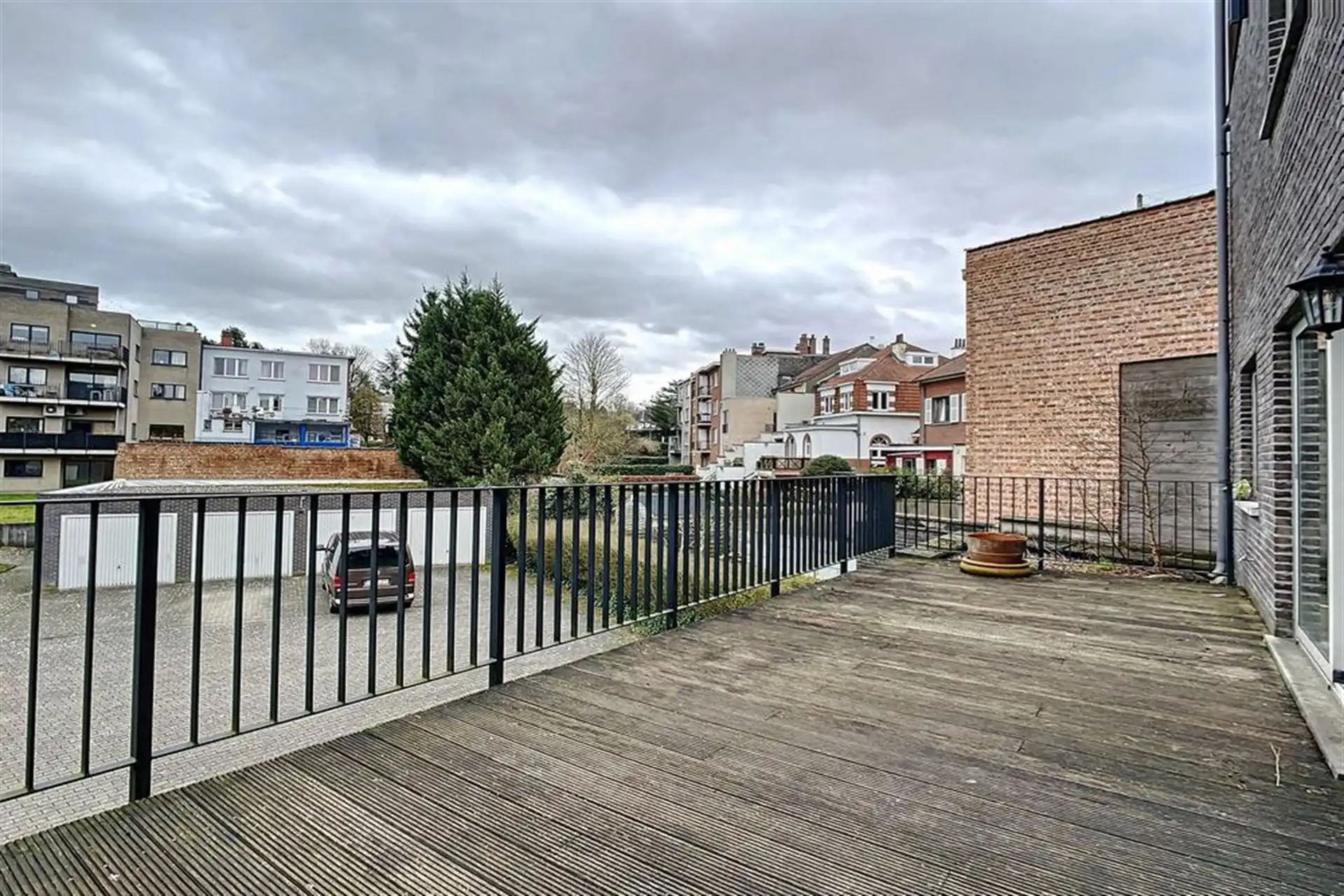 Mooi 2 slaapkamer appartement met groot terras 24m² foto 4