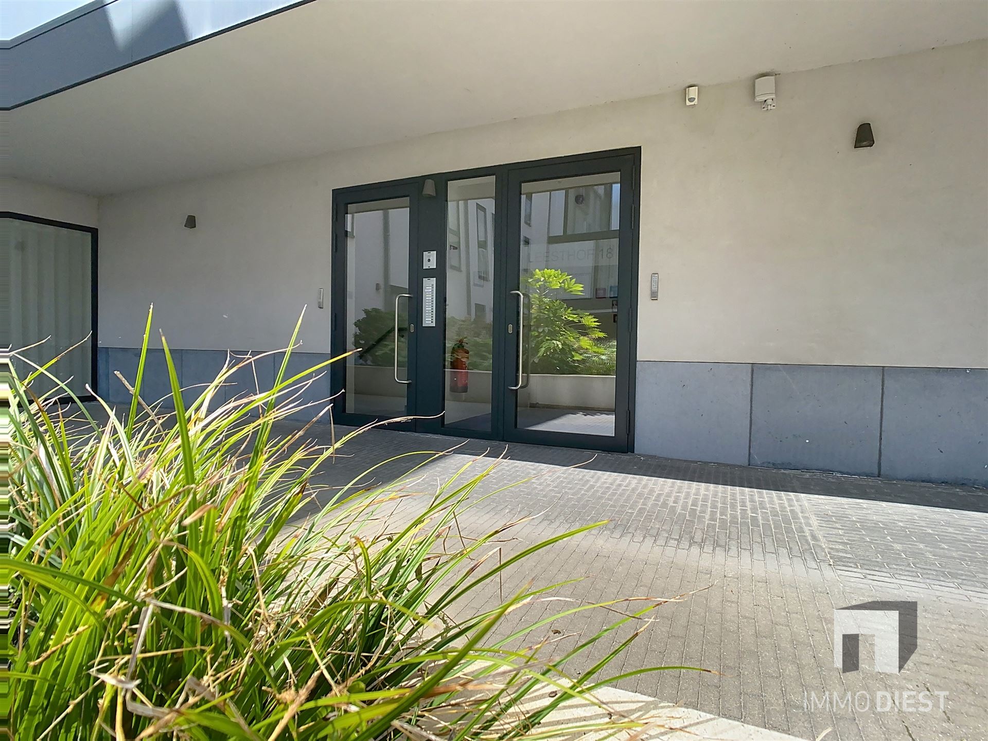 Trendy ruim, zonnig appartement op Ezeldijk  foto 26