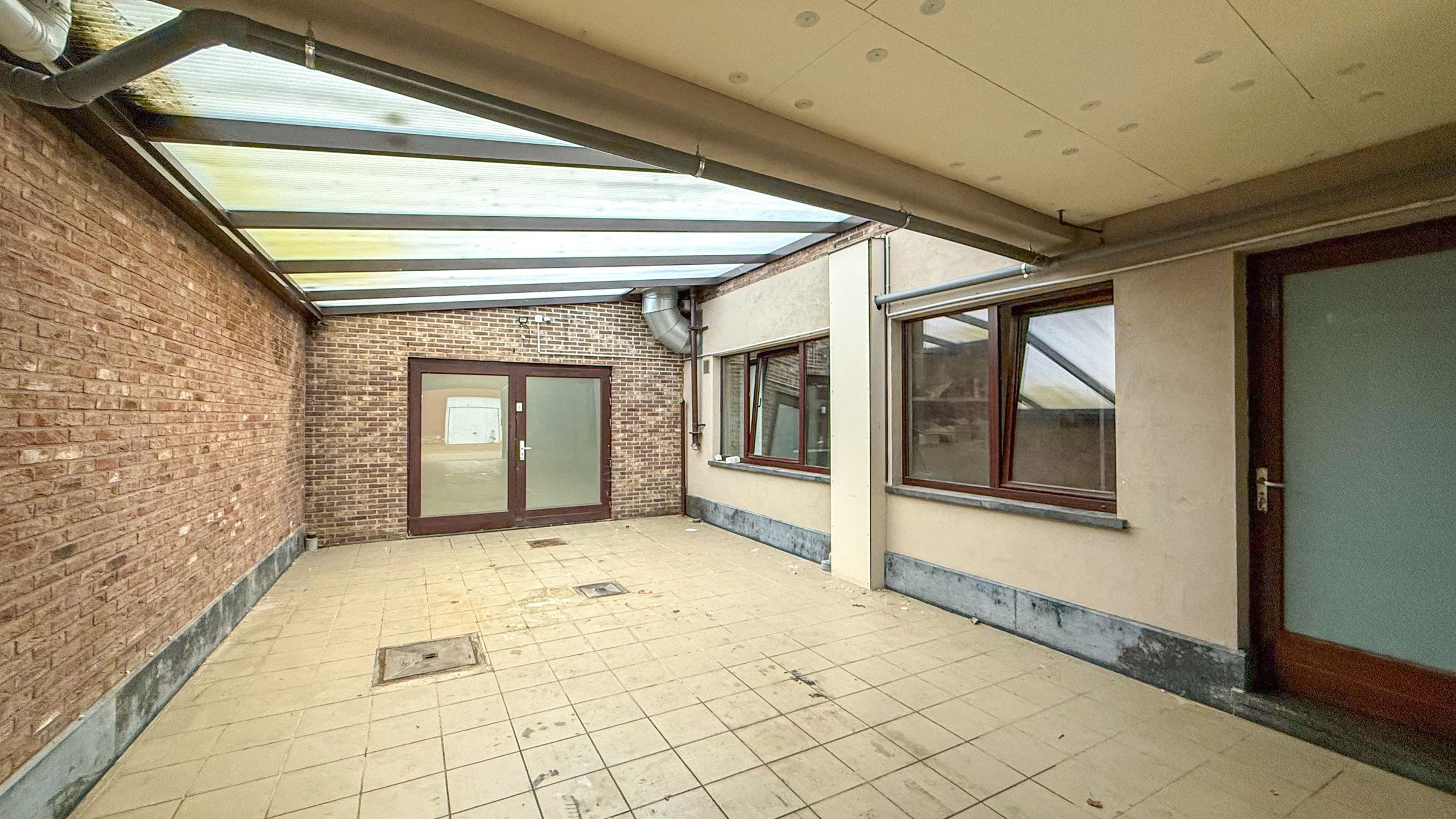 Handelspand met ingerichte bakkerij & appartement Wellen foto 26