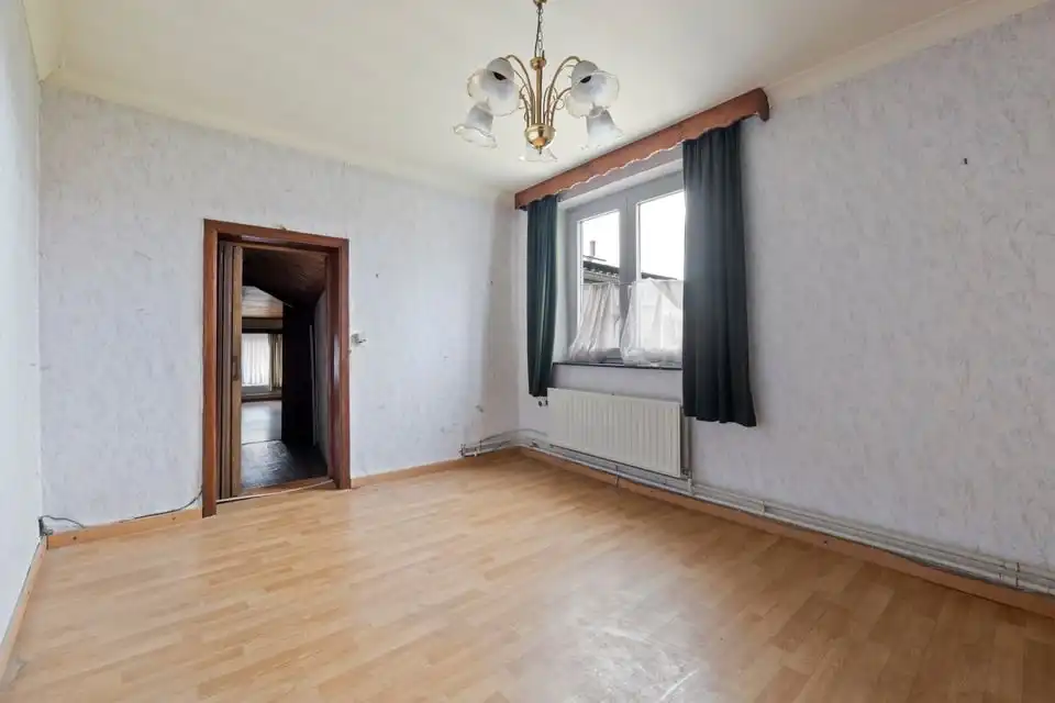 TE RENOVEREN WONING MET TUIN IN HEERS foto 17