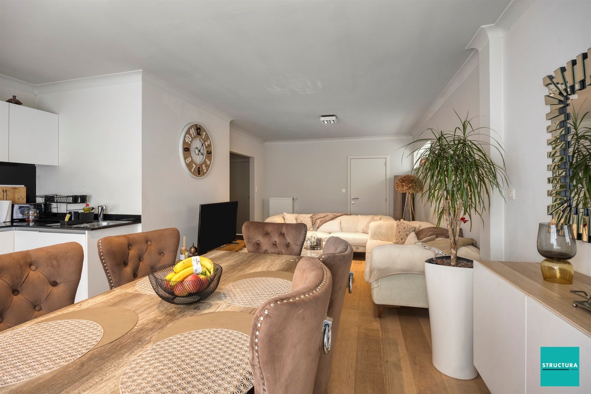 Gelijkvloers appartement met groot terras foto 6