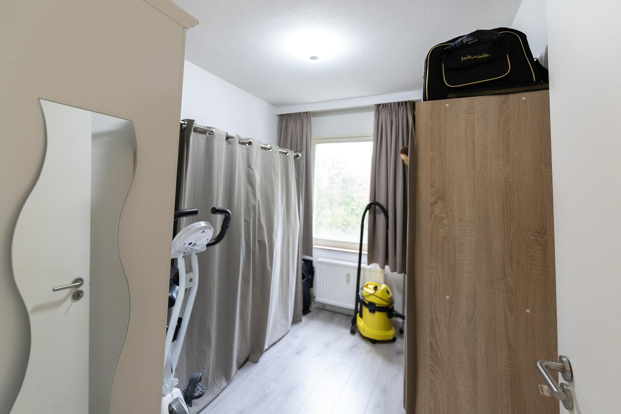 Mooi gelijkvloers appartement met veel lichtinval foto 10