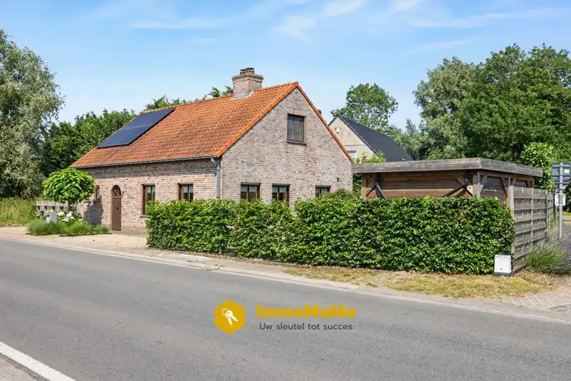 VERKOCHT - INSTAPKLARE WONING MET 2 SLAAPKAMERS (OPTIE TOT 3DE) TE KOOP foto 3