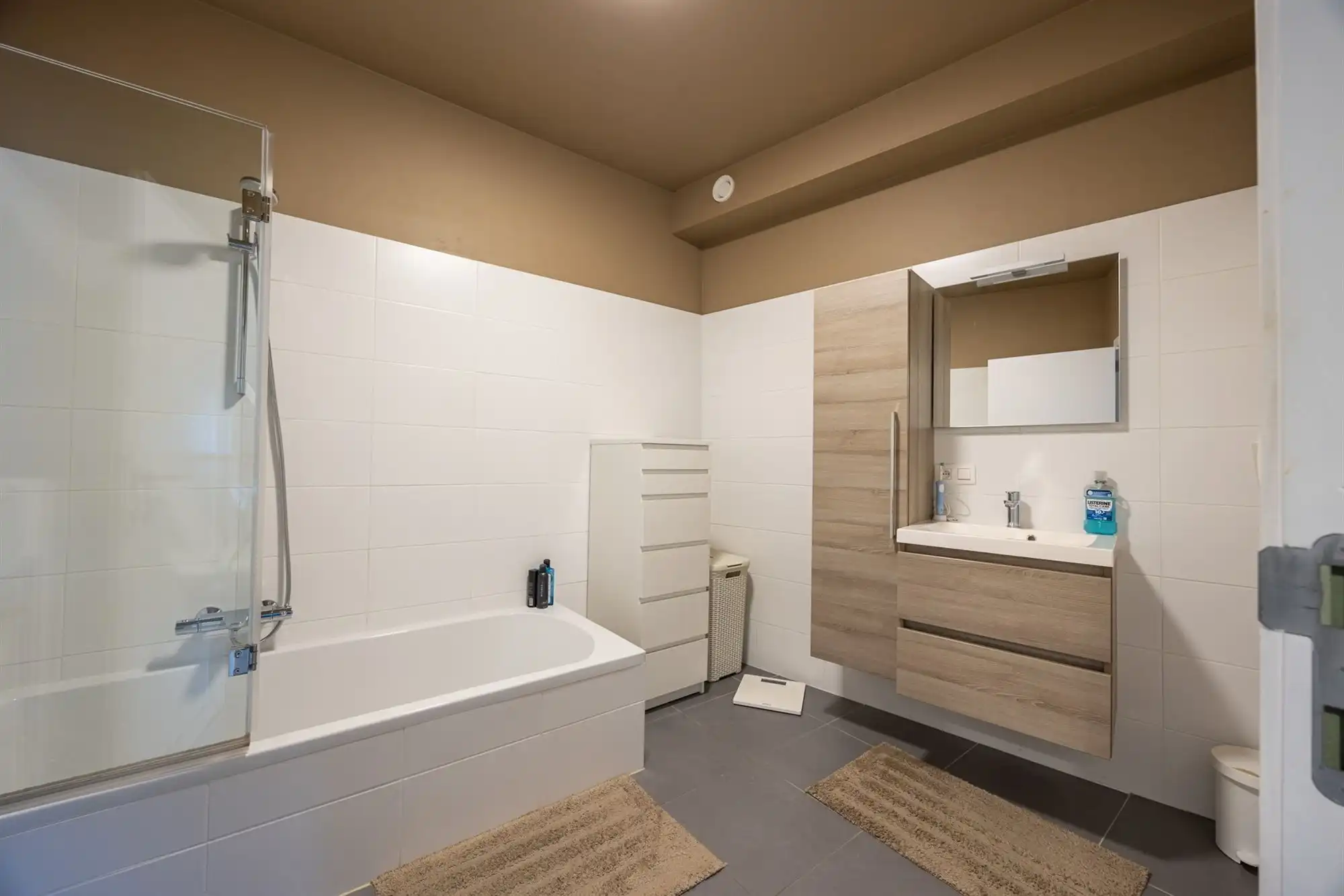Gelijkvloers appartement met ruime tuin foto 14
