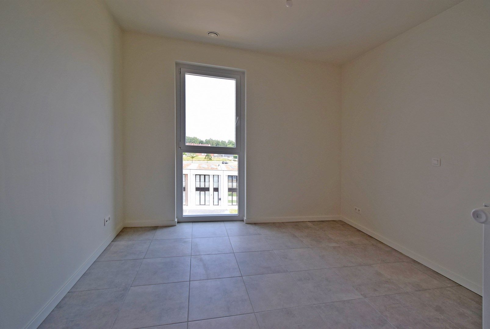 RUSTIG GELEGEN INSTAPKLAAR NIEUWBOUW APPARTEMENT foto 8