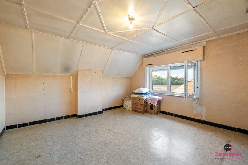 Alleenstaande woning met bijgebouwen en prachtig landelijk uitzicht foto 12