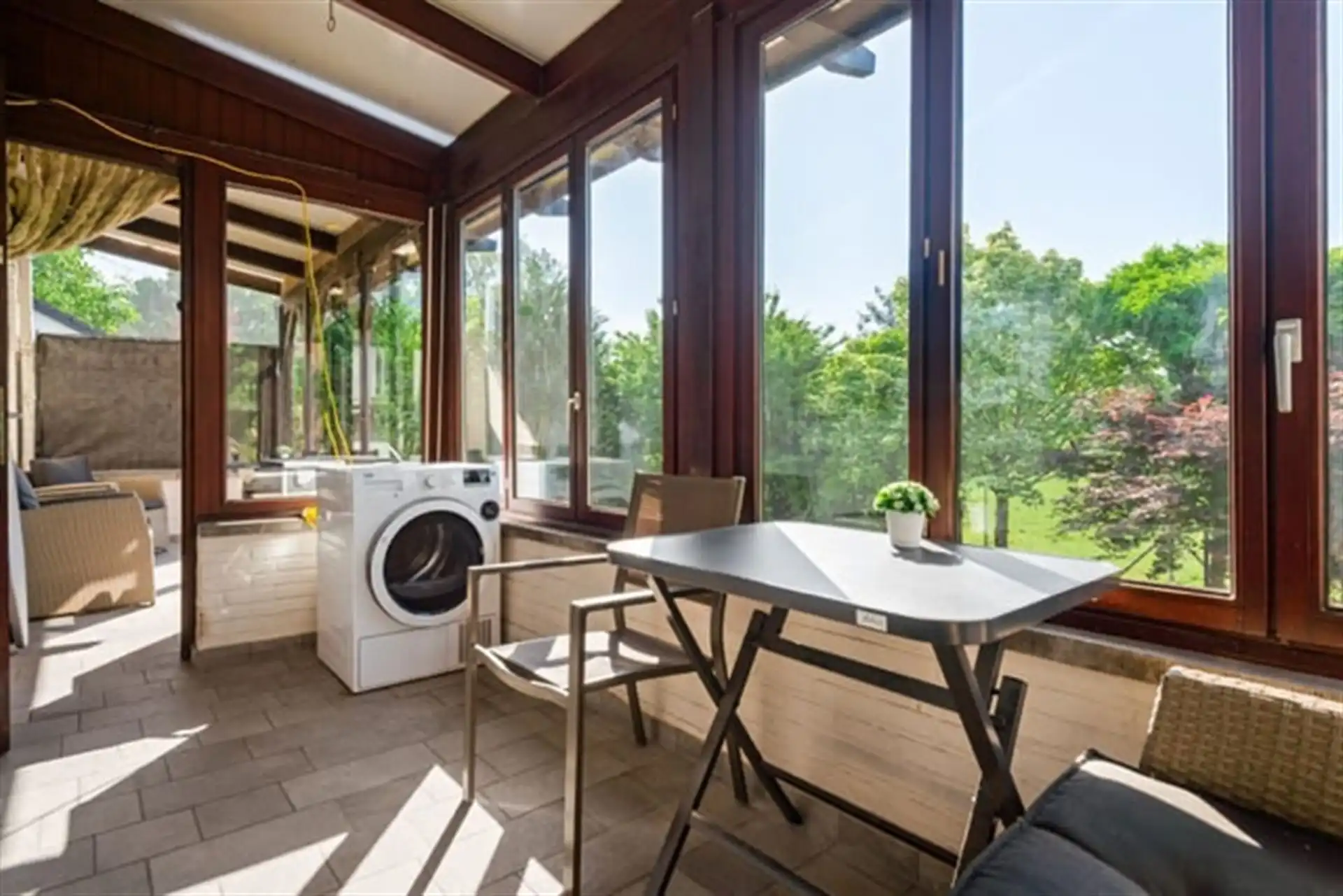 Centraal gelegen OB met ruime garage en tuin! foto 10