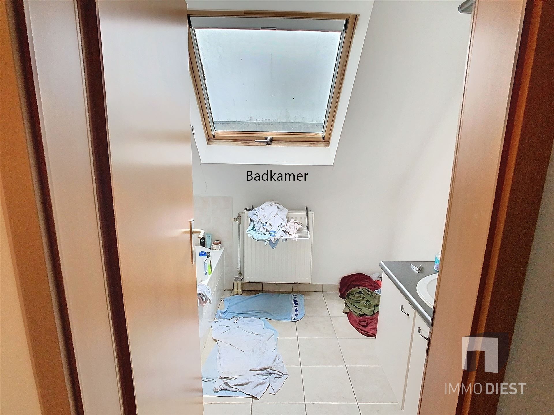 Triplex met 2 slaapkamers en inpandige garage foto 7